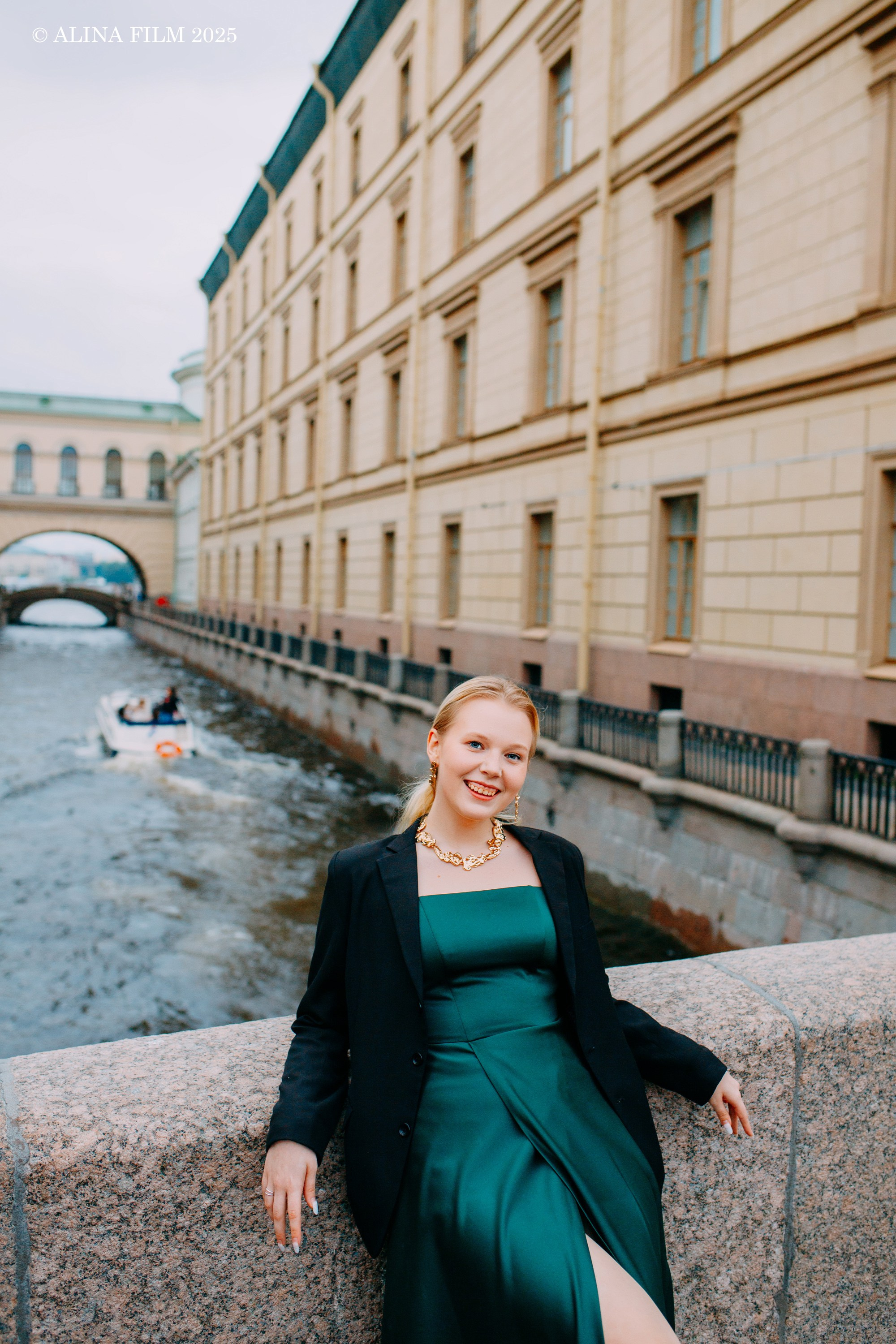 Фотопрогулка у Эрмитажа. Фотограф в Санкт-Петербурге Alina Film