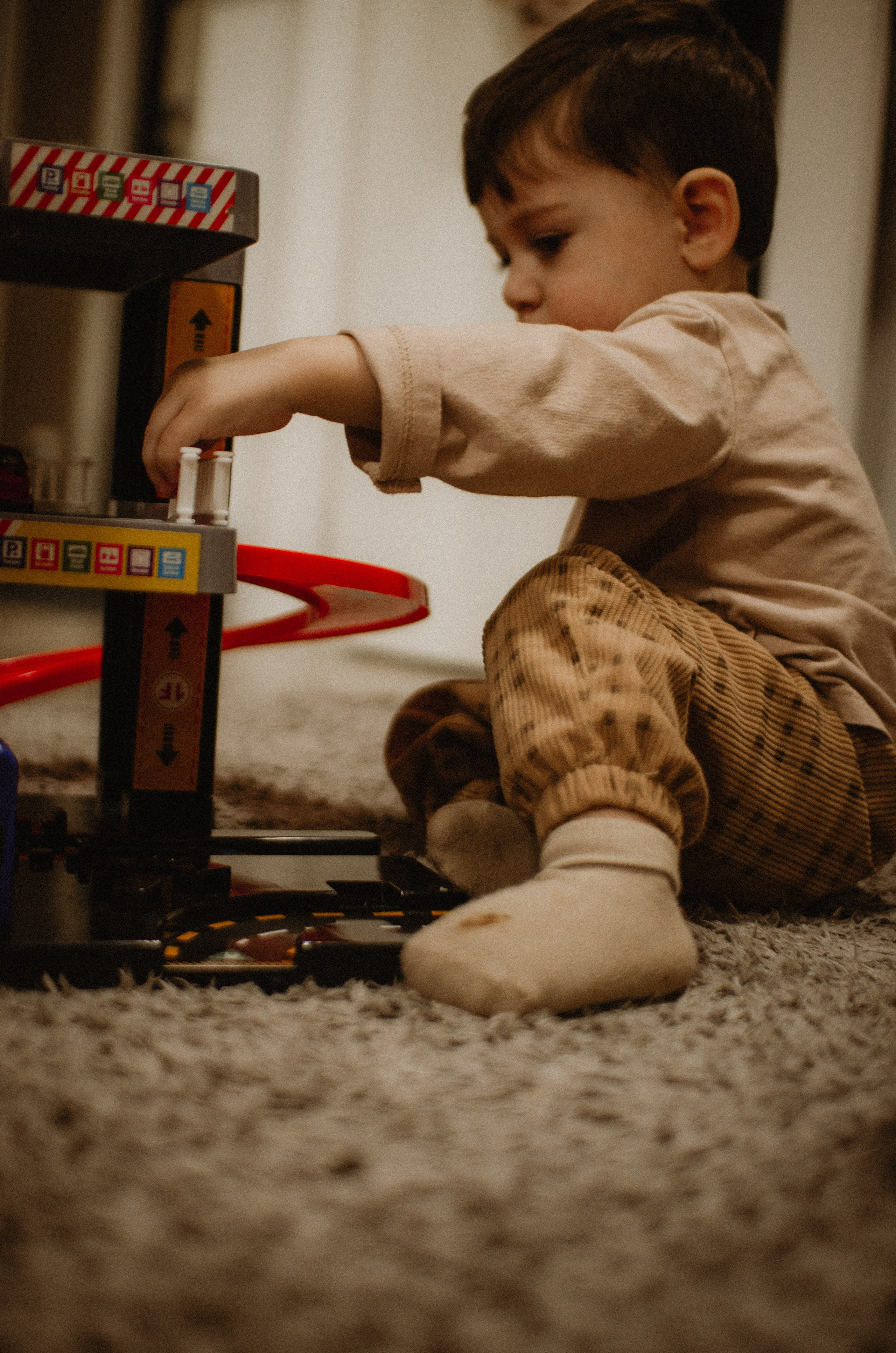 Адам, 18… месяцев