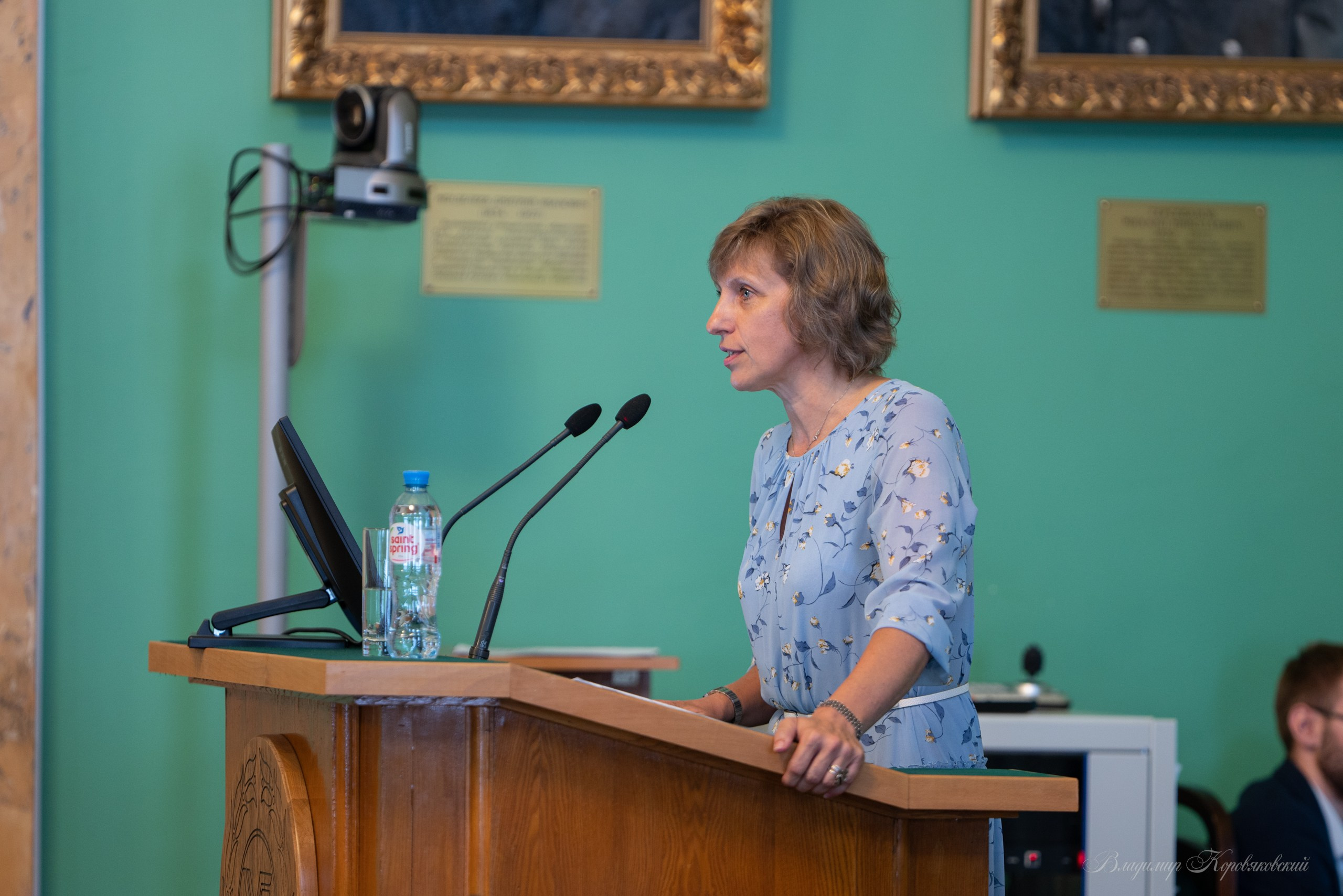 Вручение дипломов факультета УПЛ. Фотограф Владимир Коровяковский