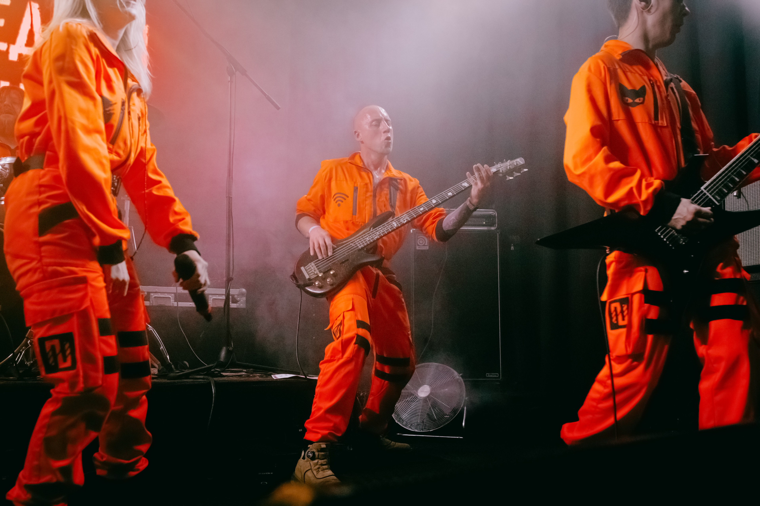 ПОСЛЕДНИЙ ПИОНЕР. Фотограф Елена Богачева (lenalena_na_na_na)