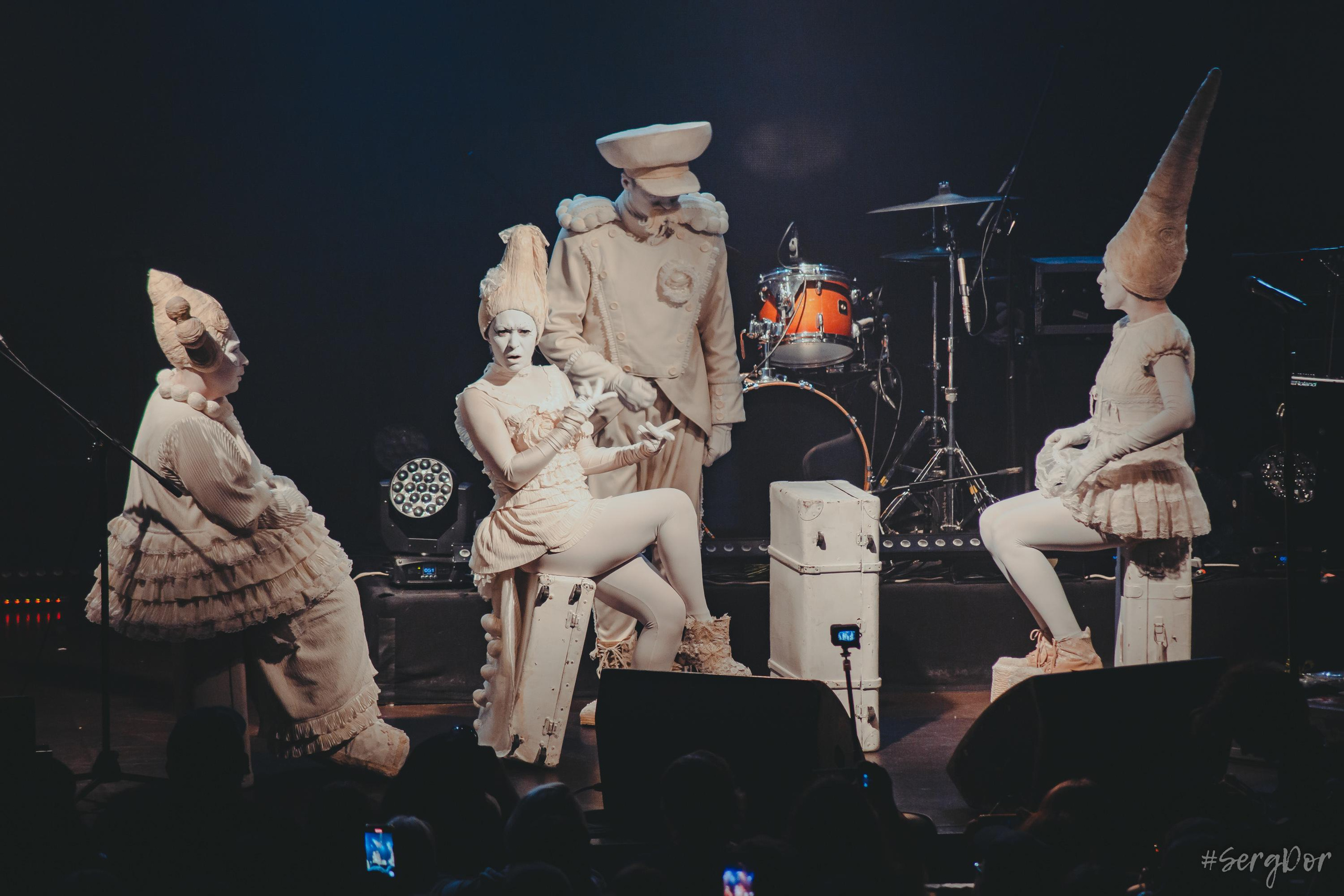 Мураками, Космонавт, Санкт-Петербург, Диляра Вагапова, за стеной, SergDor, 17.09.2022, #SergDor, 17 сентября 2022 года