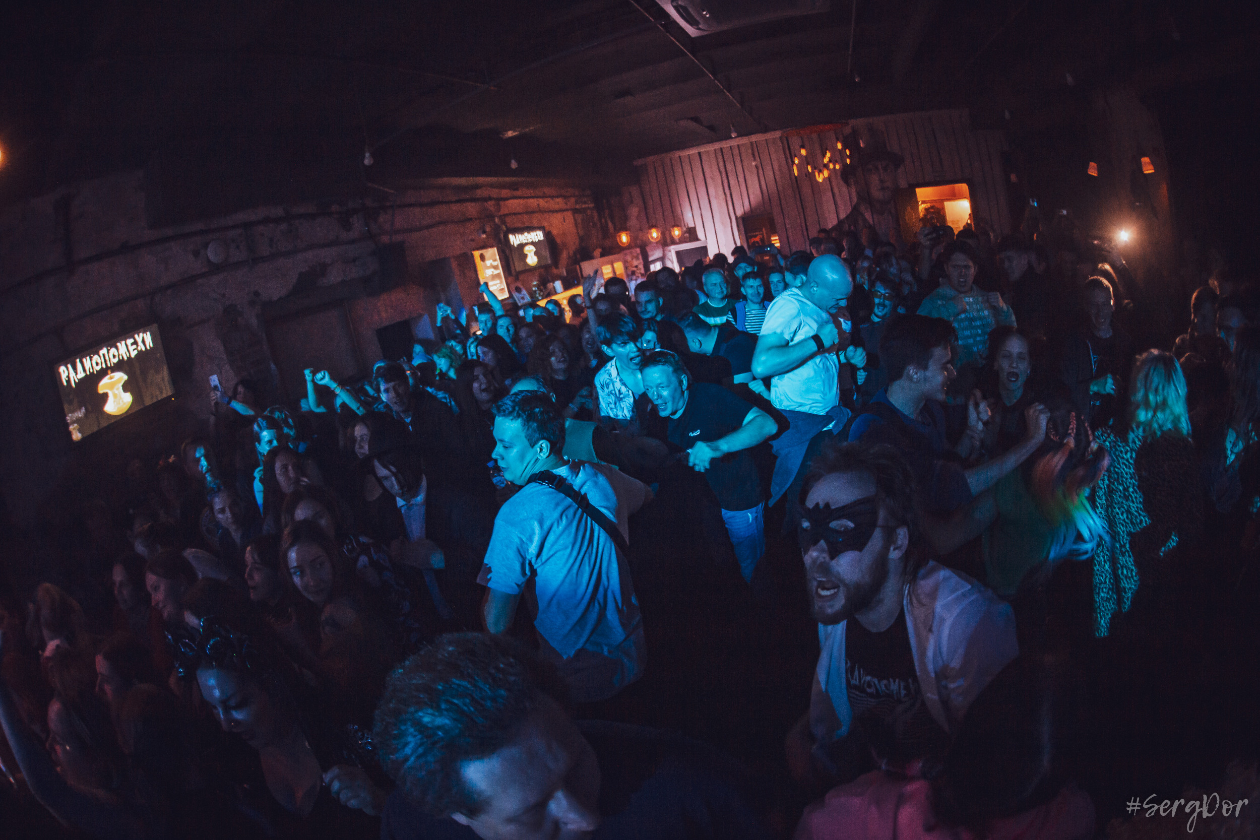 Радиопомехи, культурный центр Сердце, Санкт-Петербург, маскарад, ПТУ-рок, 21.10.2022, SergDor, 21 октября 2022 года, #SergDor, Муравейник