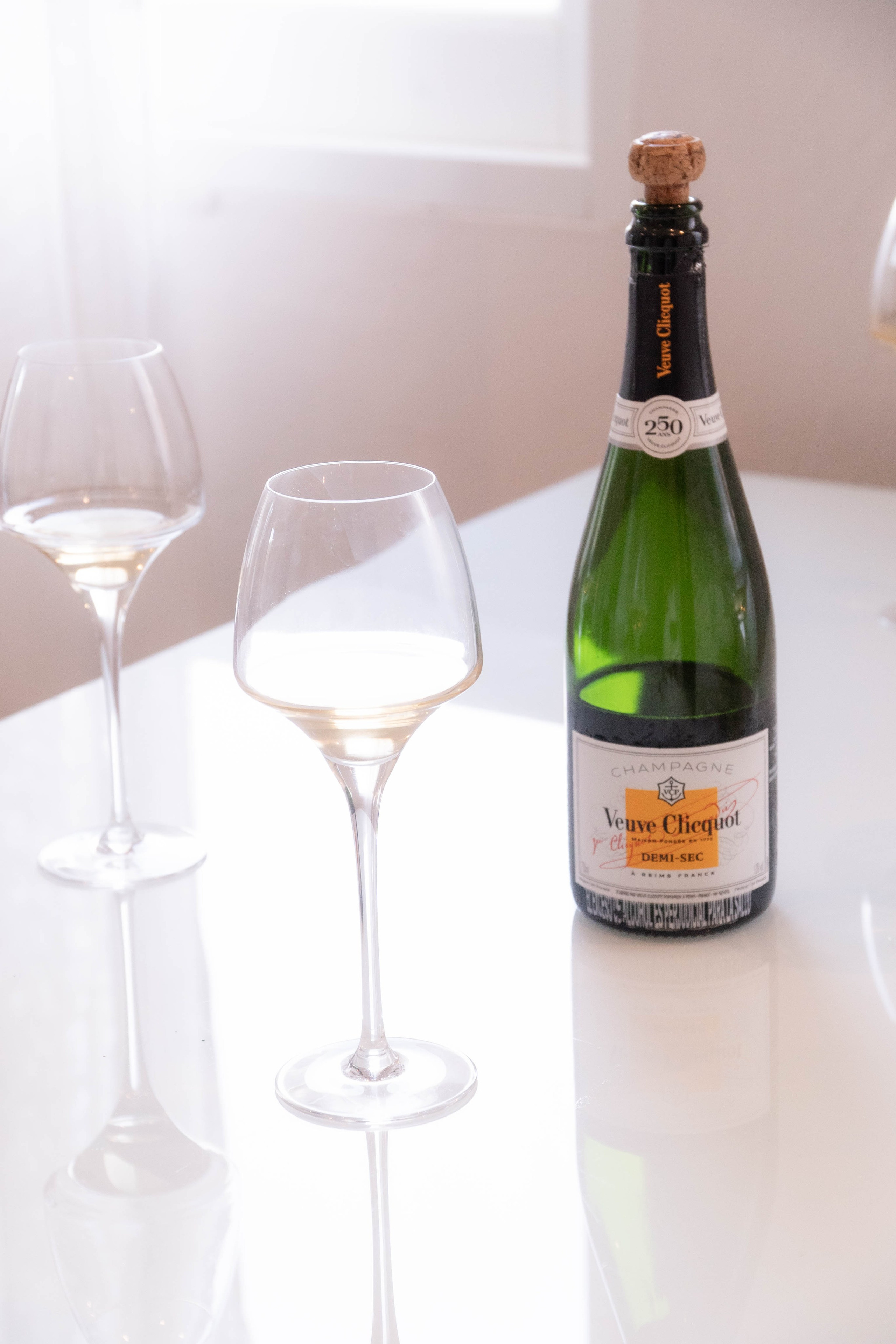 Catalina and Romain. Wedding Photographer in Barcelona and Medellin