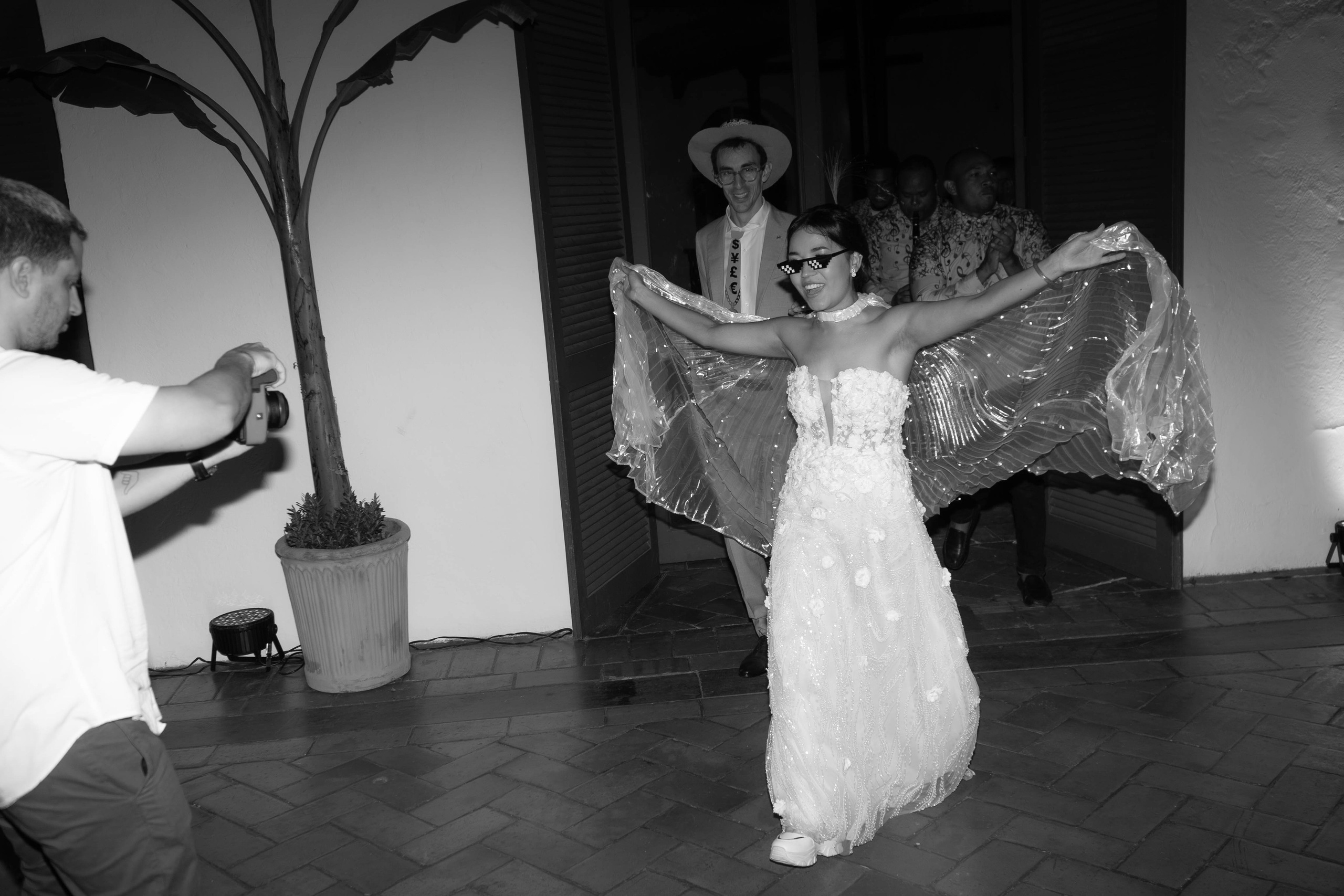 Catalina and Romain. Wedding Photographer in Barcelona and Medellin