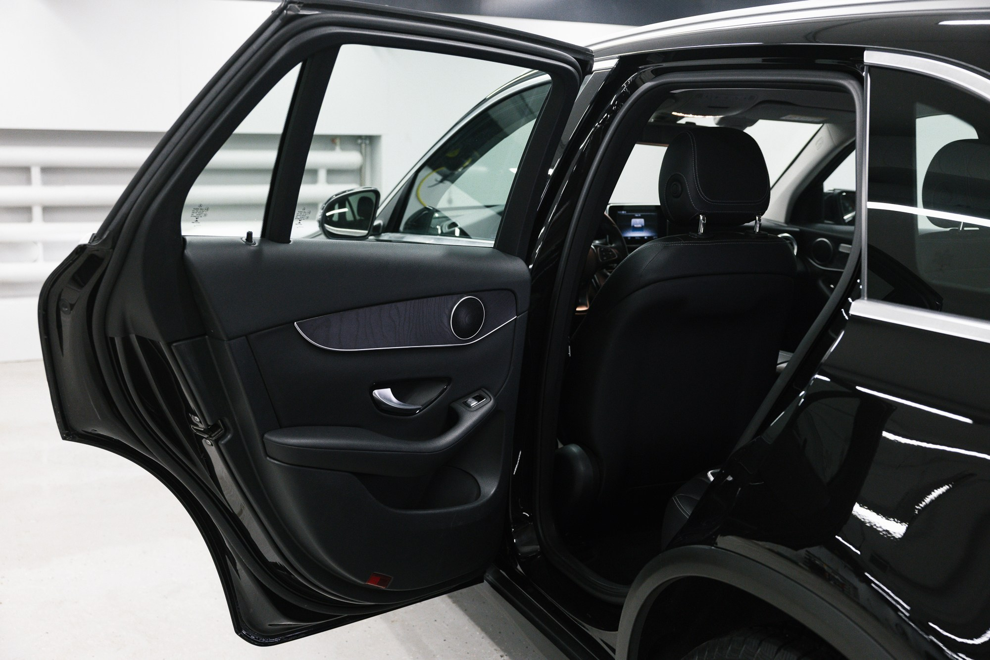 Mercedes-Benz GLC 250 2.0 4MATIC 9G-Tronic (211 л. с.). Автосалон «Х-Авто»