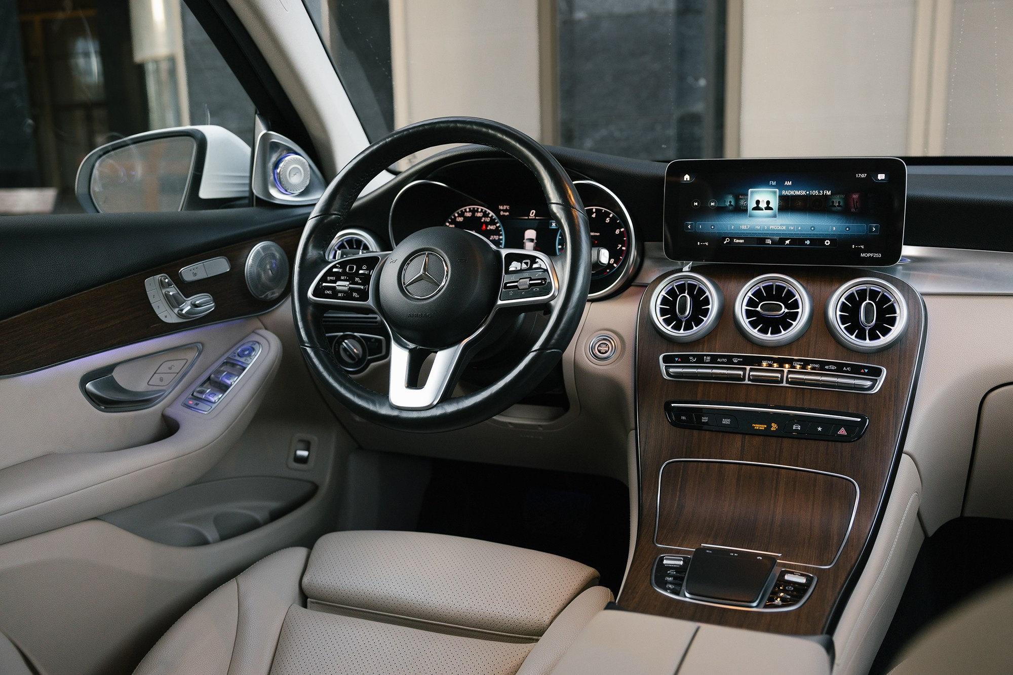 Mercedes-Benz GLC-класс 2.0 AT, 2020, 41 800 км. Автосалон «Х-Авто»