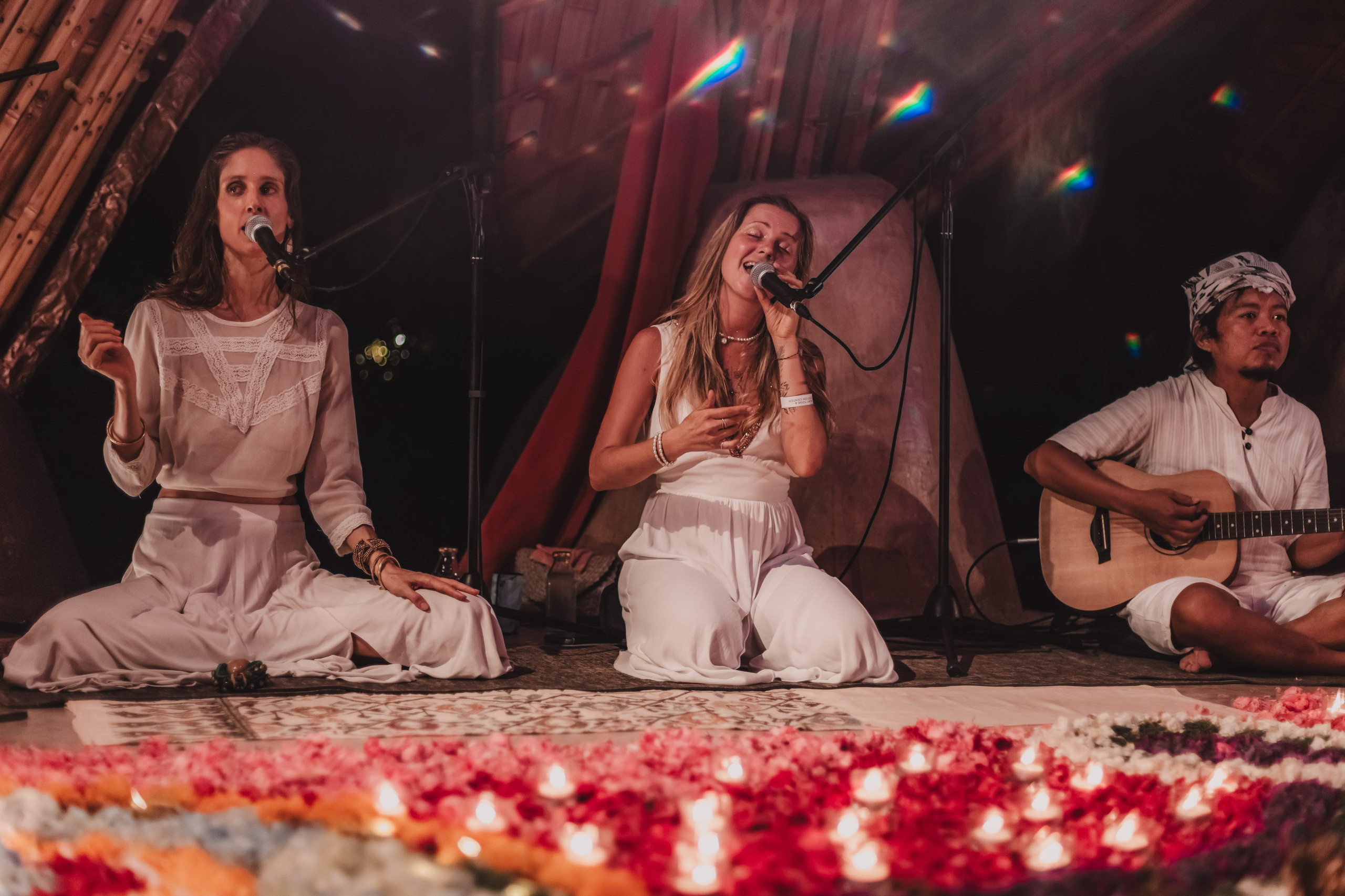 Bhakti Bliss kirtan at Alchemy. Mariam Bagdasaryan