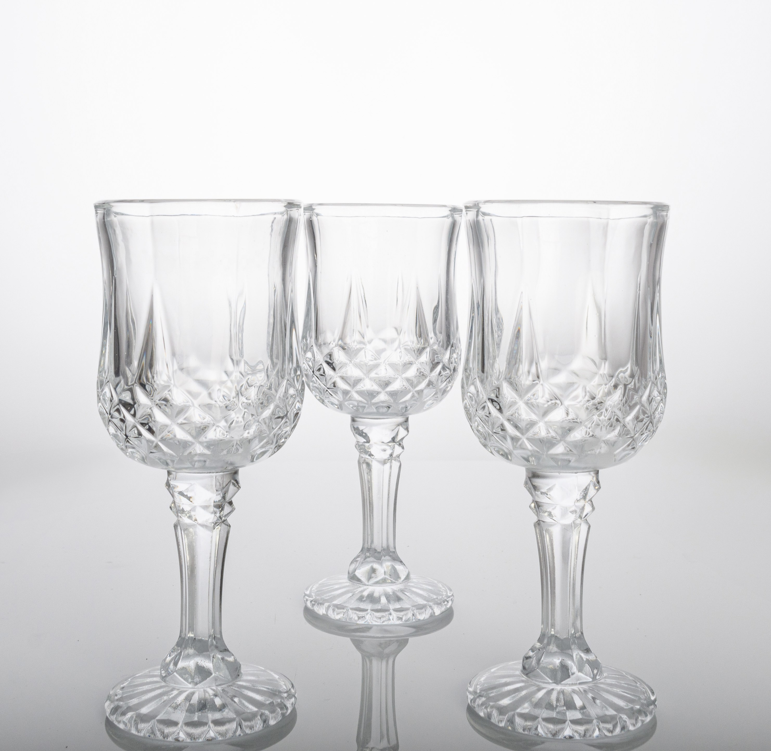 Стеклянные предметы. Предметный, рекламный, ювелирный фотограф в Москве