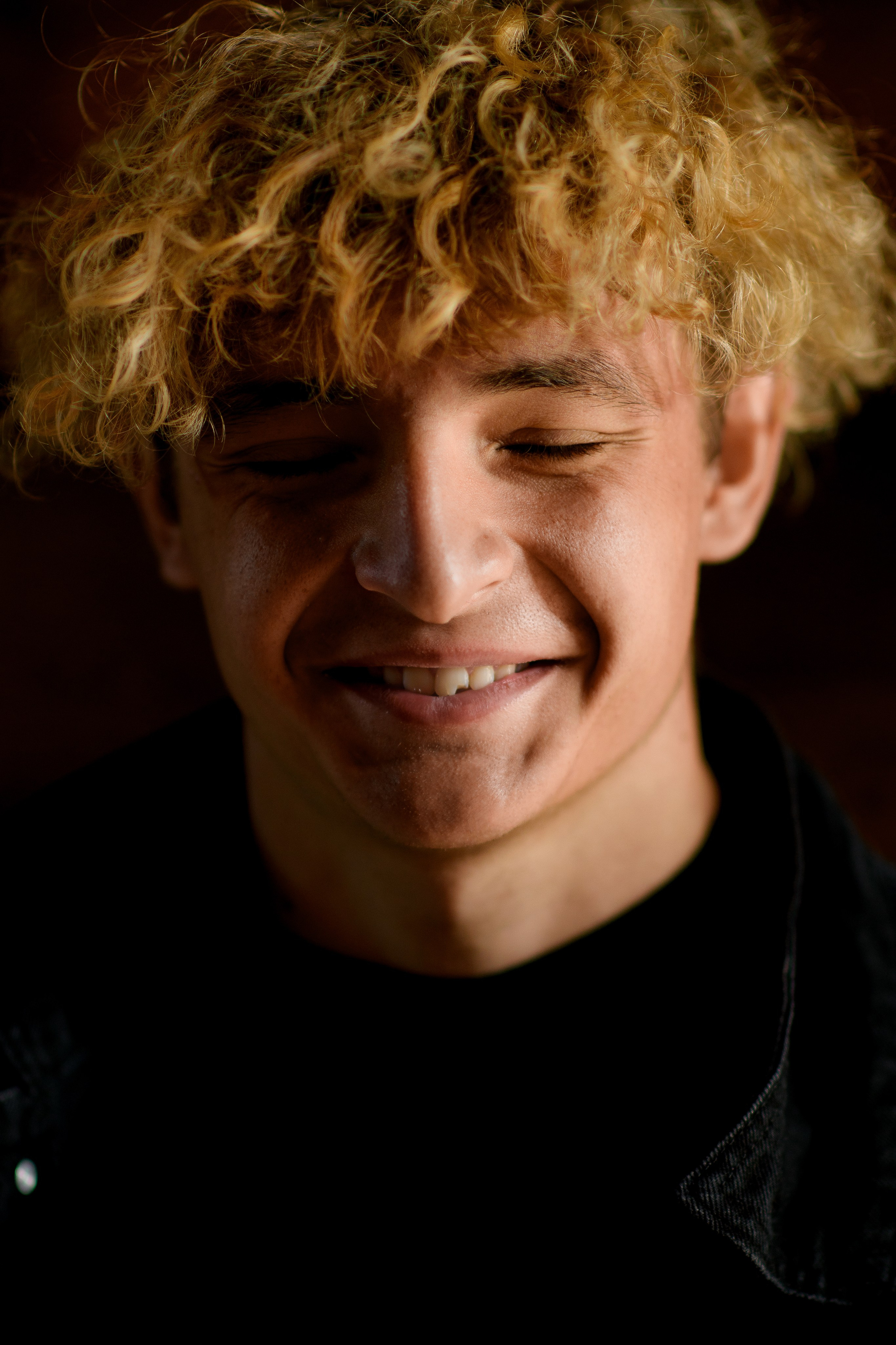 Фотосессия мальчика-подростка в Коломенском. Главная