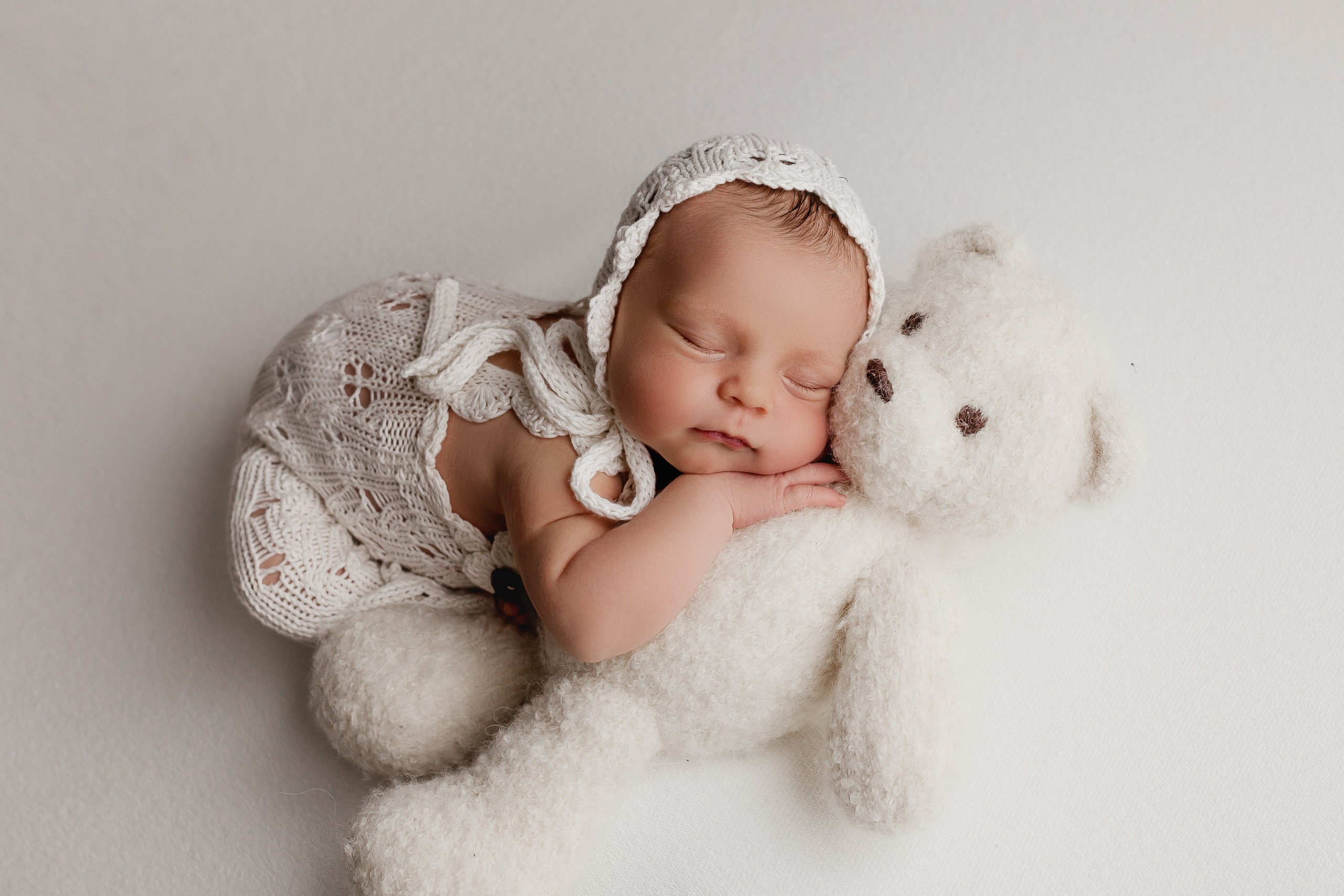 Новорожденные. Фотограф новорожденных в Уфе Инзиля Сулейманова