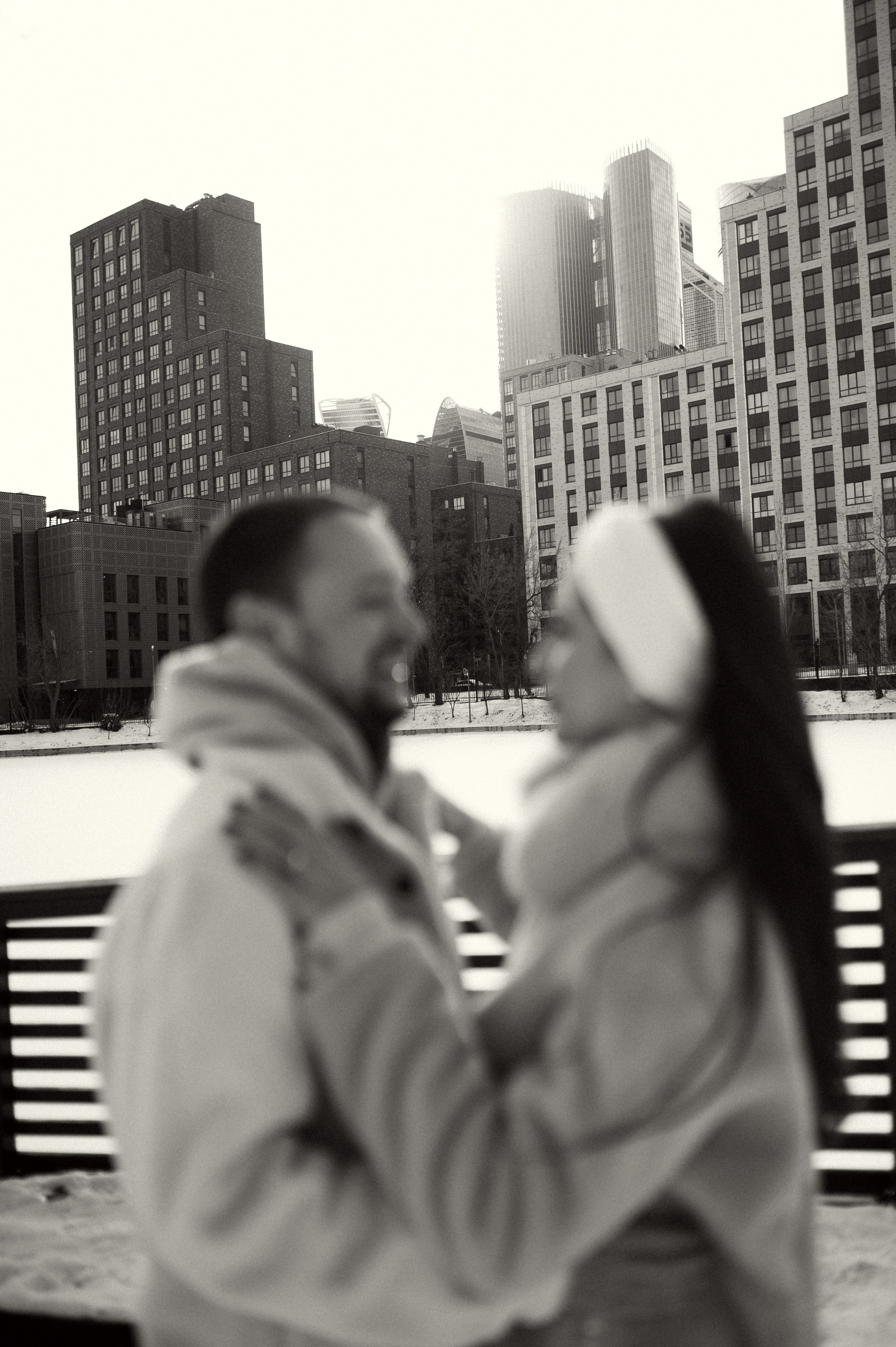 Лавстори стрит фотосессия в зимней Москве. Семейная фотосессия Бутово Москва фотограф Алина Морщагина