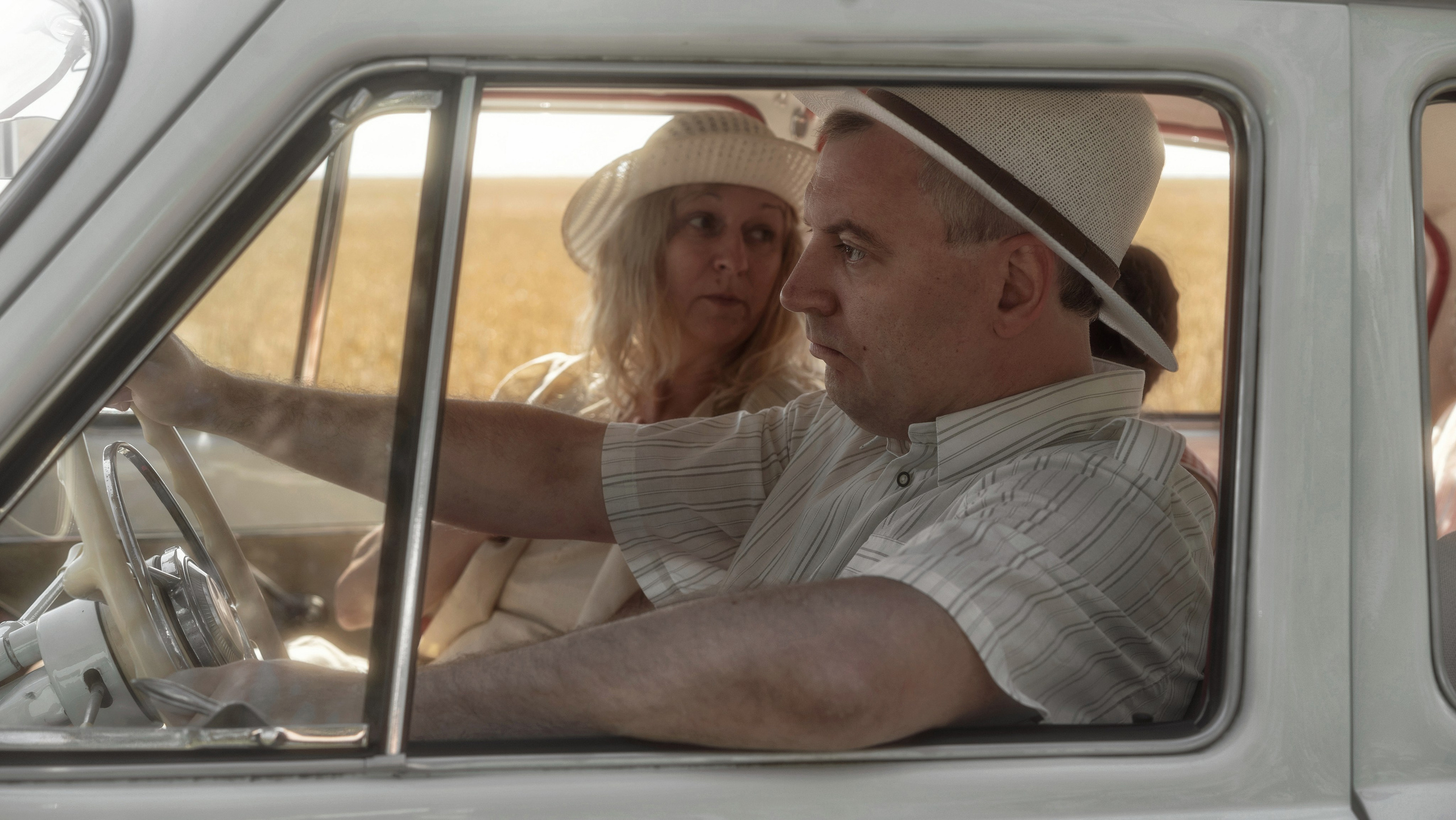 Папа купил автомобиль. Фотохудожник и фоторежиссёр Евгения Будякова