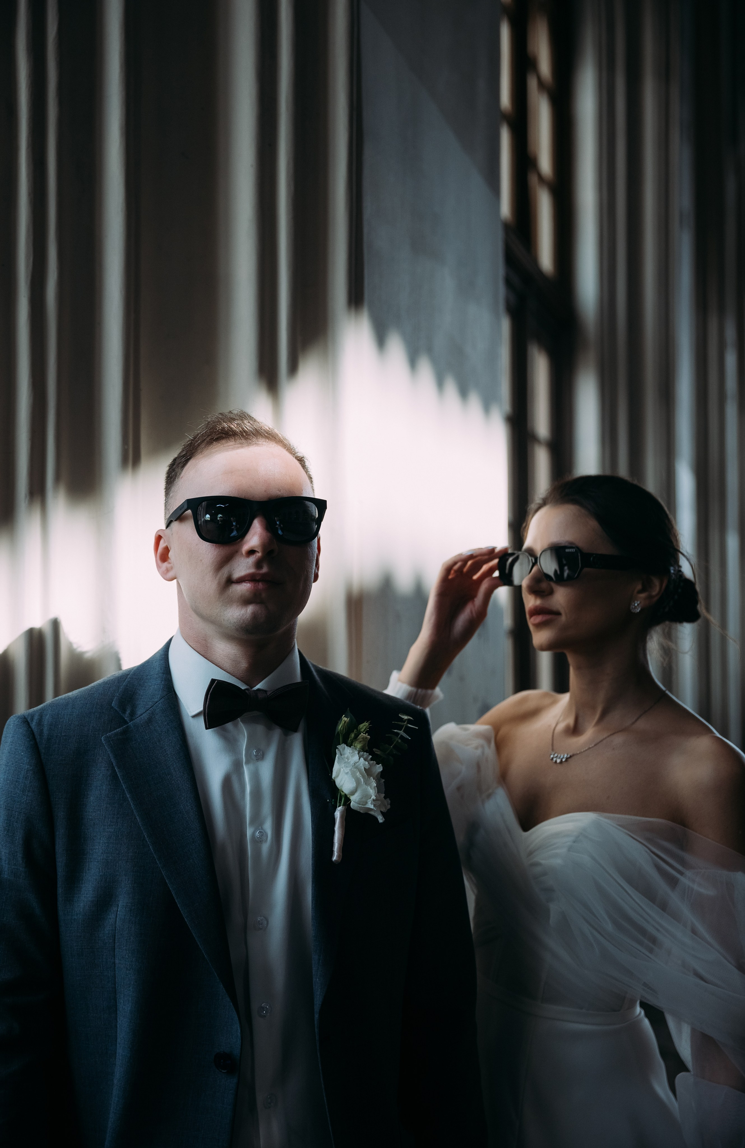 Волшебство уходит — Знаю. — И что мы будем делать? — Наслаждаться моментом. Свадебный фотограф в Санкт-Петербурге