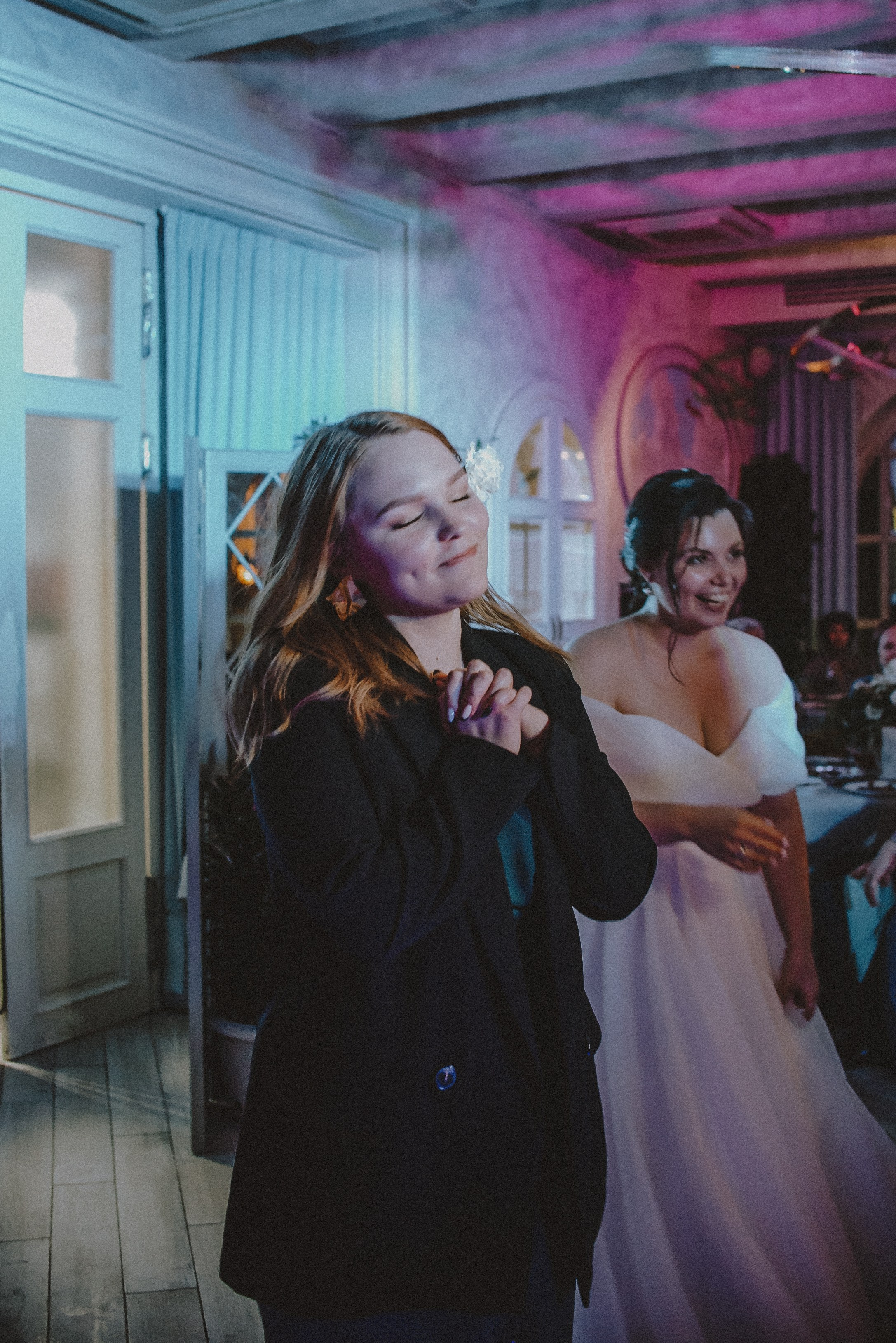 Love.com: Главная страница нашего счастья. Свадебный и семейный фотограф в Москве Сажина Кристина КиМ. Свадебный оператор в Москве Сажин Максим