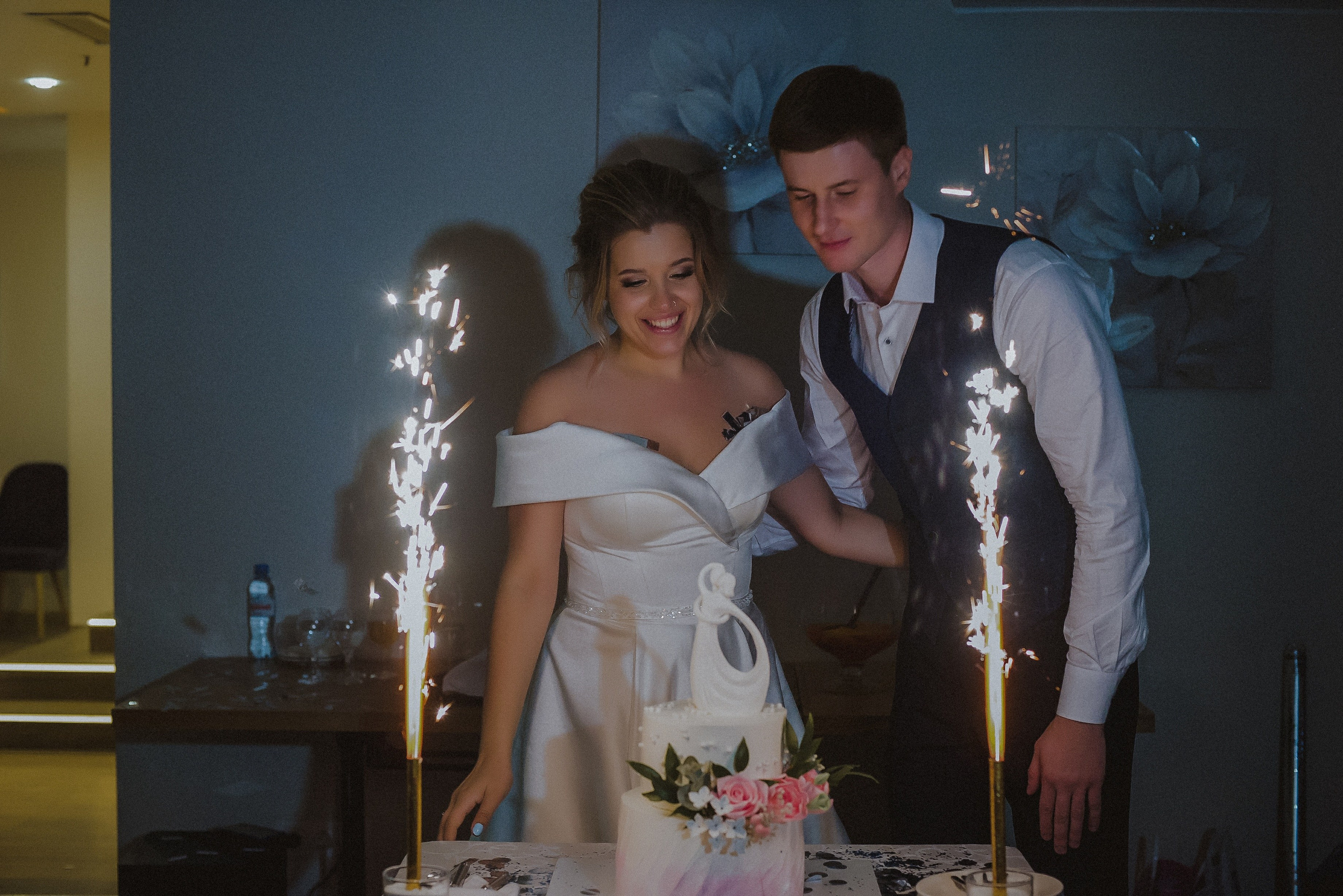 Love.txt: В плену прикосновений. Свадебный и семейный фотограф в Москве Сажина Кристина КиМ. Свадебный оператор в Москве Сажин Максим