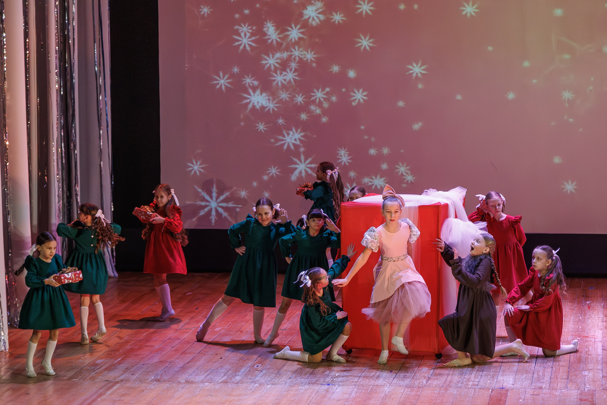 Спектакль «Девочка со спичками». Фотограф в Волгограде Норченко Светлана