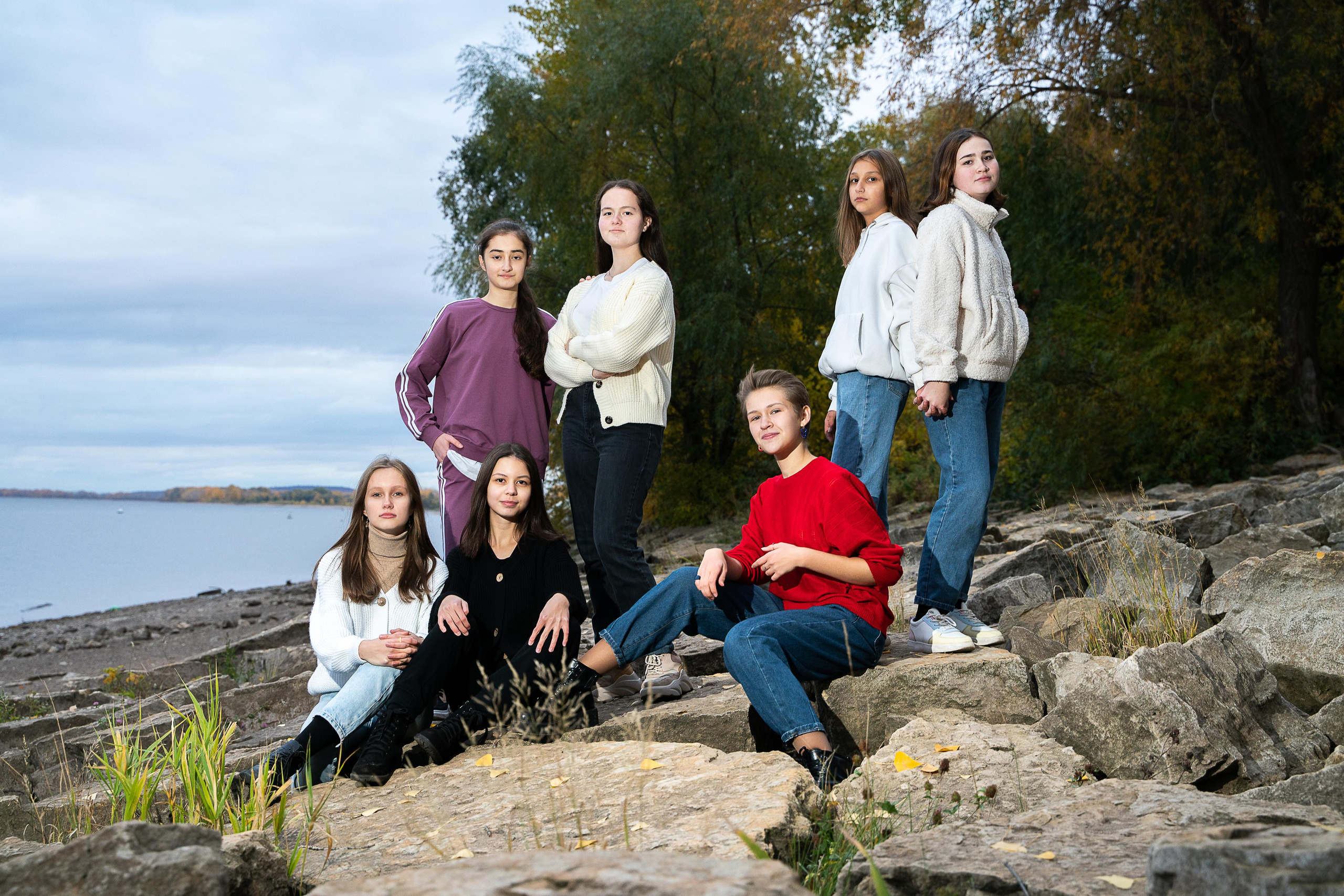 Выпускная фотосессия на природе. Выпускные альбомы Нижнекамск Набережные Челны Фотостудия Небо