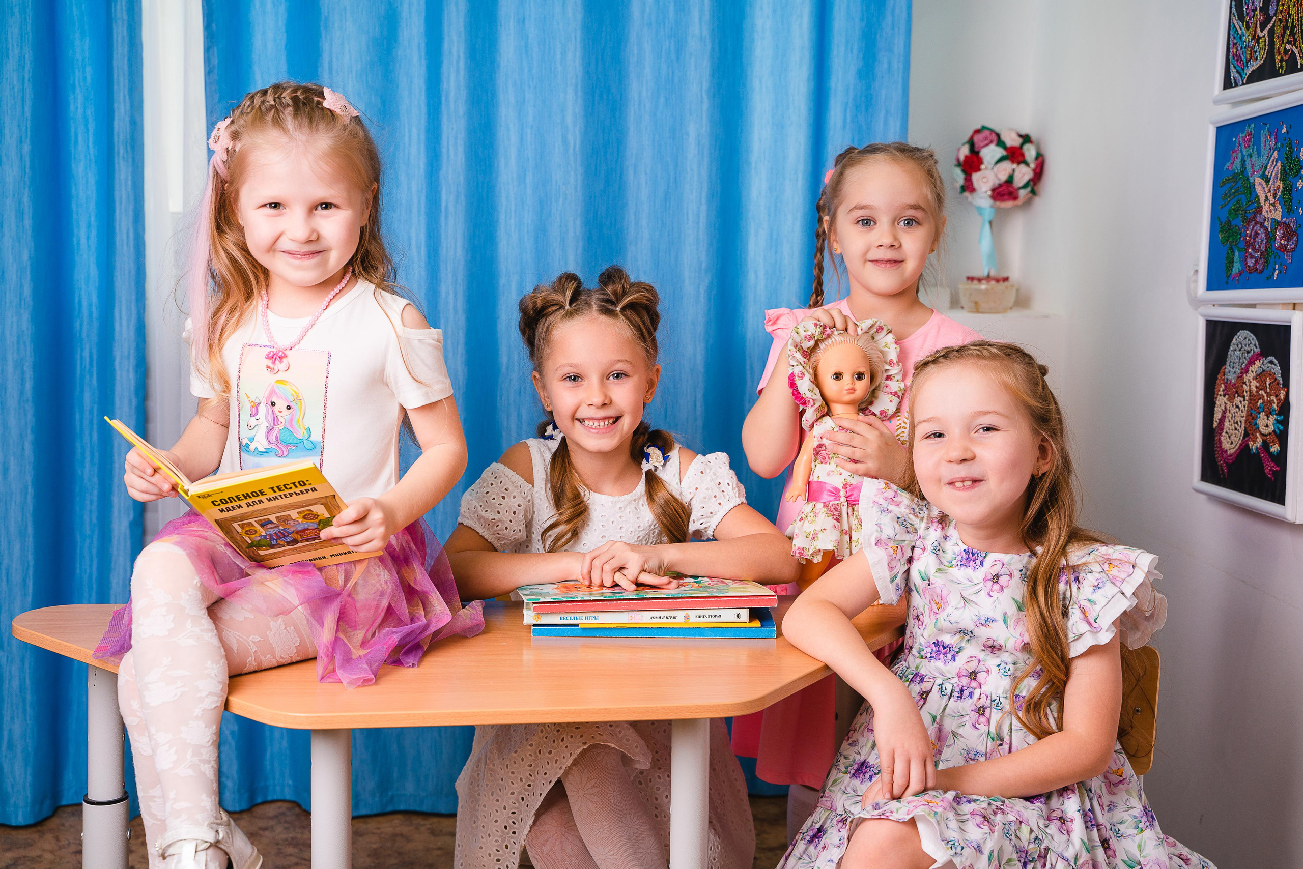 Фотографии выпускников детского сада. Выпускные альбомы Нижнекамск Набережные Челны Фотостудия Небо