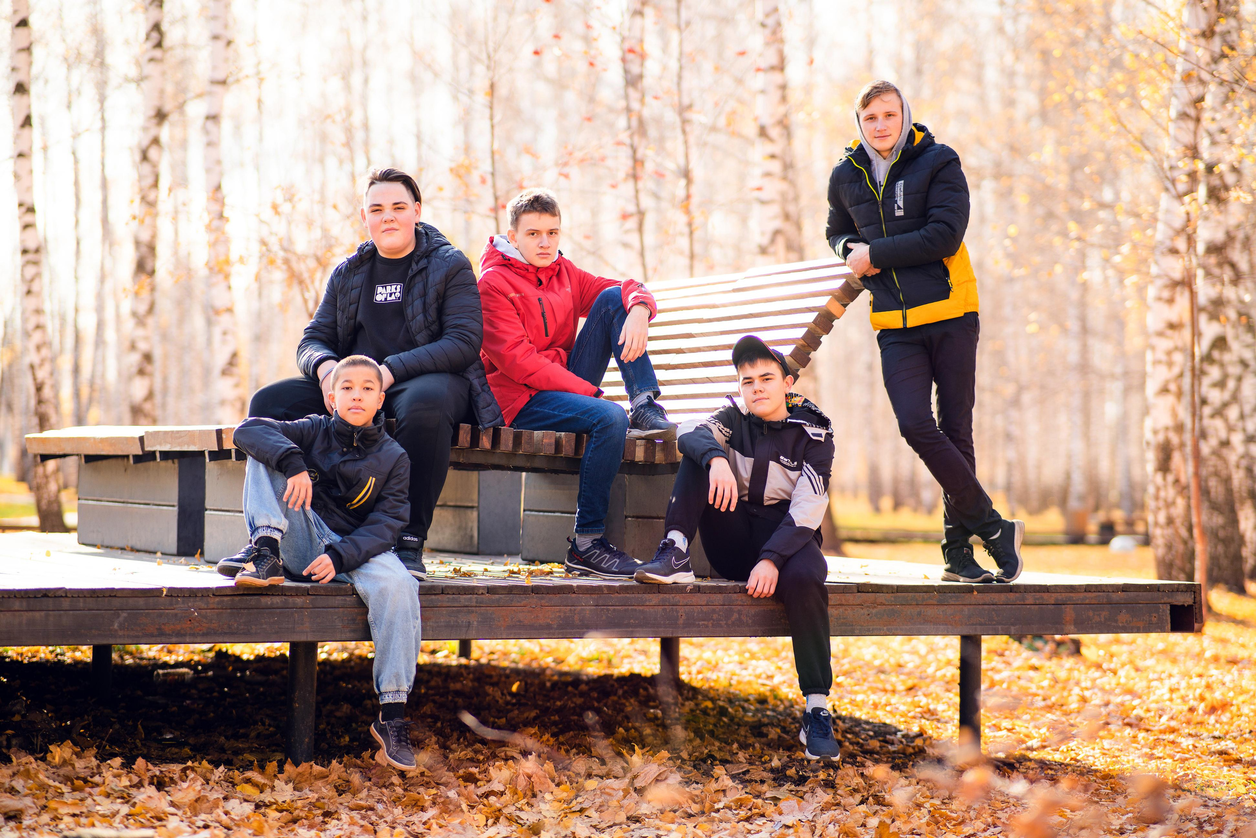 Выпускная фотосессия на природе. Выпускные альбомы Нижнекамск Набережные Челны Фотостудия Небо