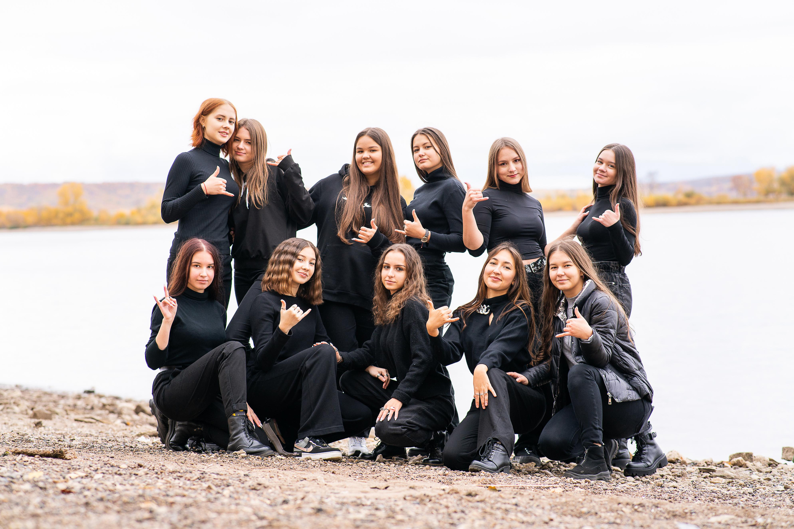 Выпускная фотосессия на природе. Выпускные альбомы Нижнекамск Набережные Челны Фотостудия Небо