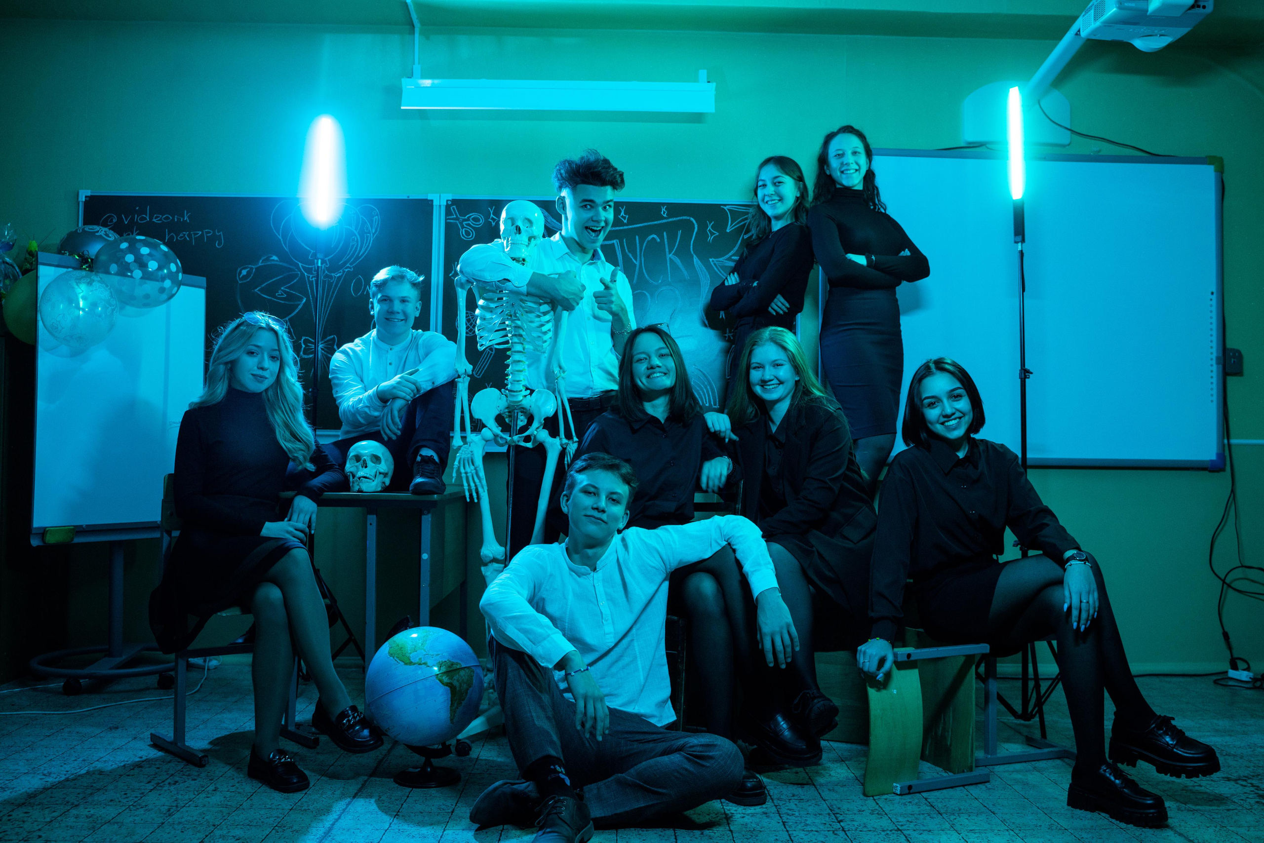 Выпускники портфолио. Выпускные альбомы Нижнекамск Набережные Челны Фотостудия Небо