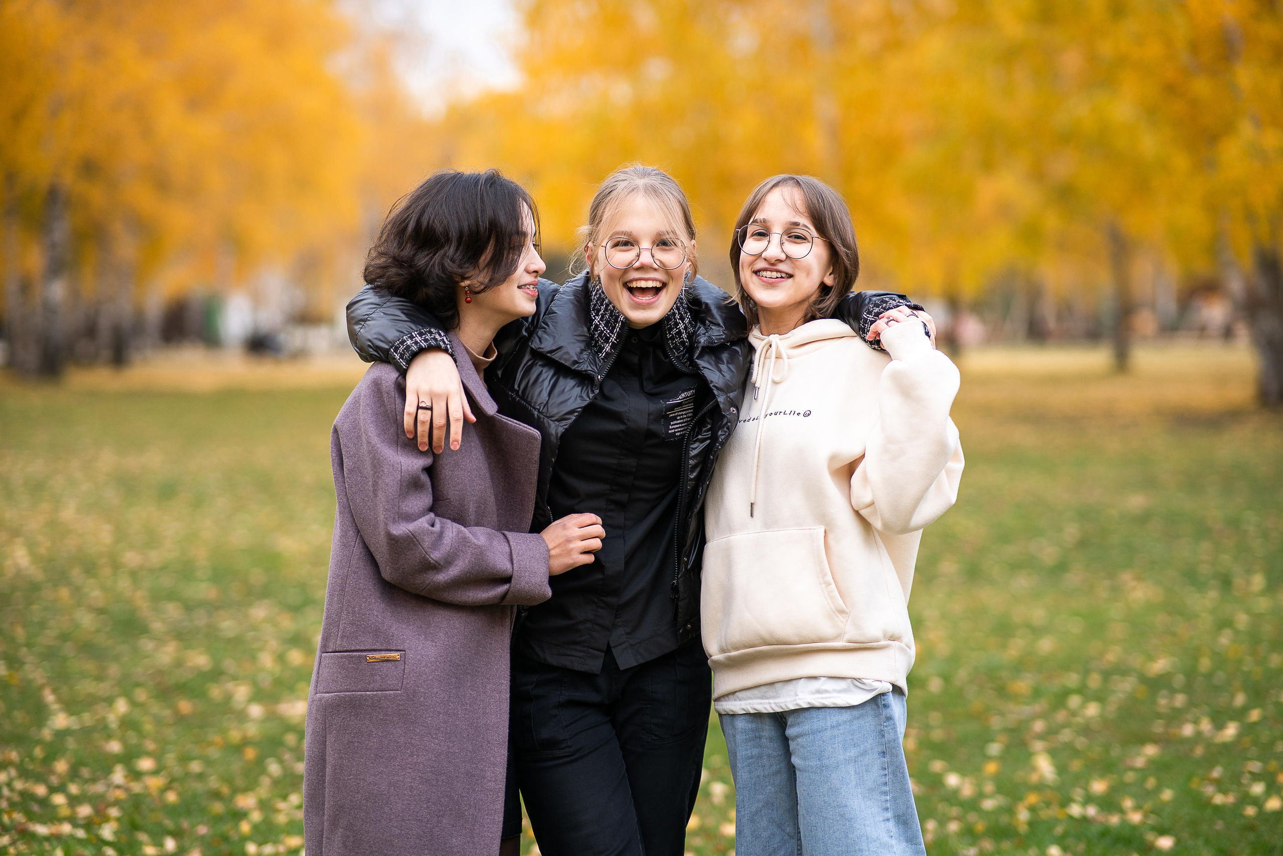Выпускная фотосессия на природе. Выпускные альбомы Нижнекамск Набережные Челны Фотостудия Небо
