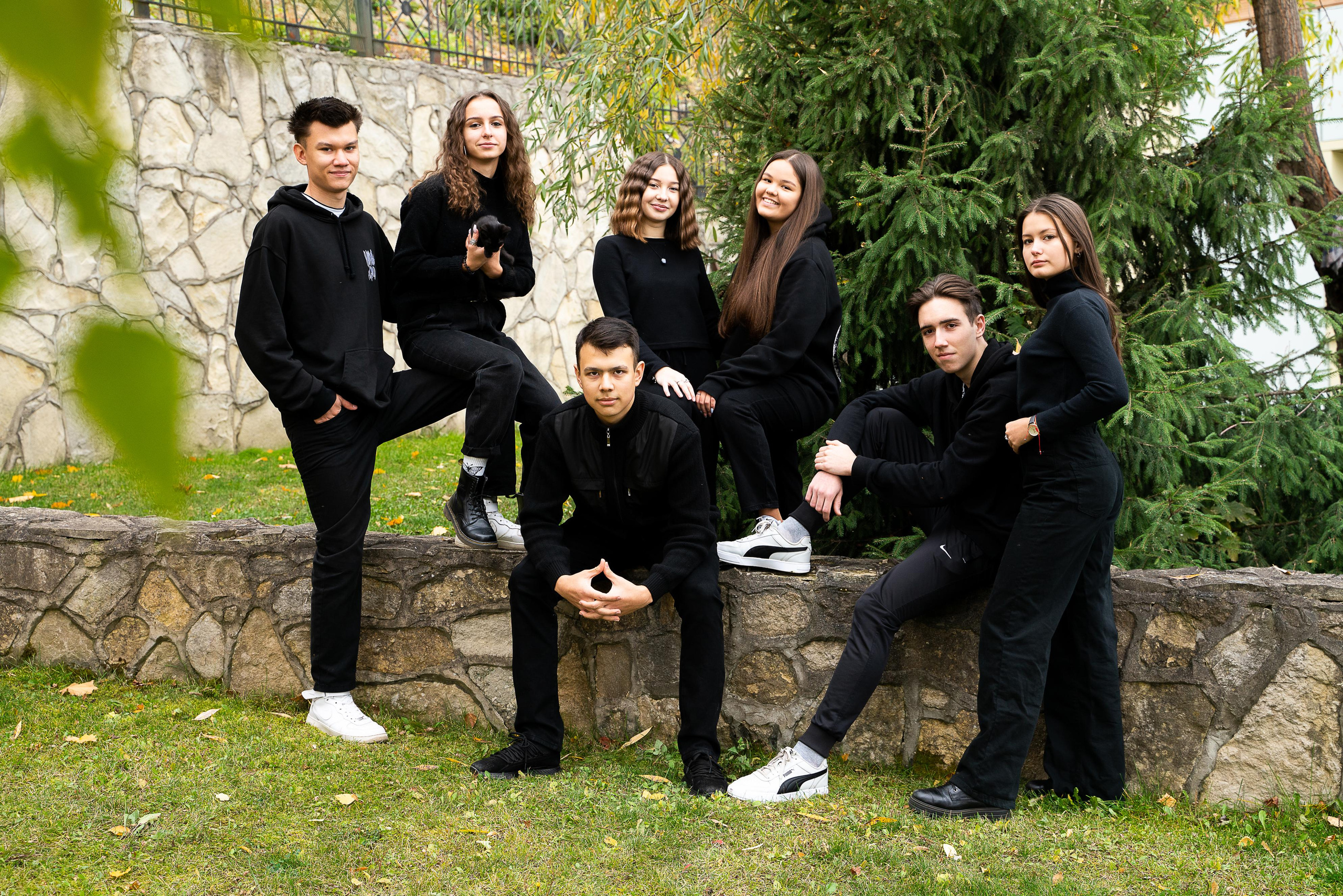 Выпускная фотосессия на природе. Выпускные альбомы Нижнекамск Набережные Челны Фотостудия Небо