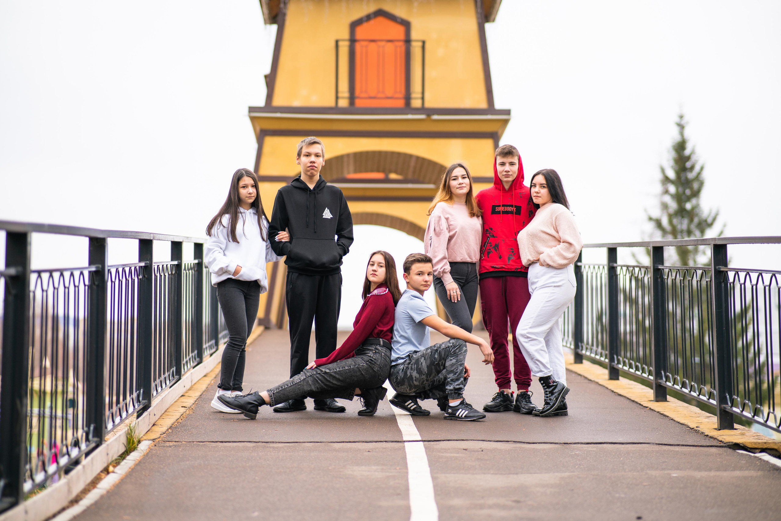 Выпускная фотосессия на природе. Выпускные альбомы Нижнекамск Набережные Челны Фотостудия Небо