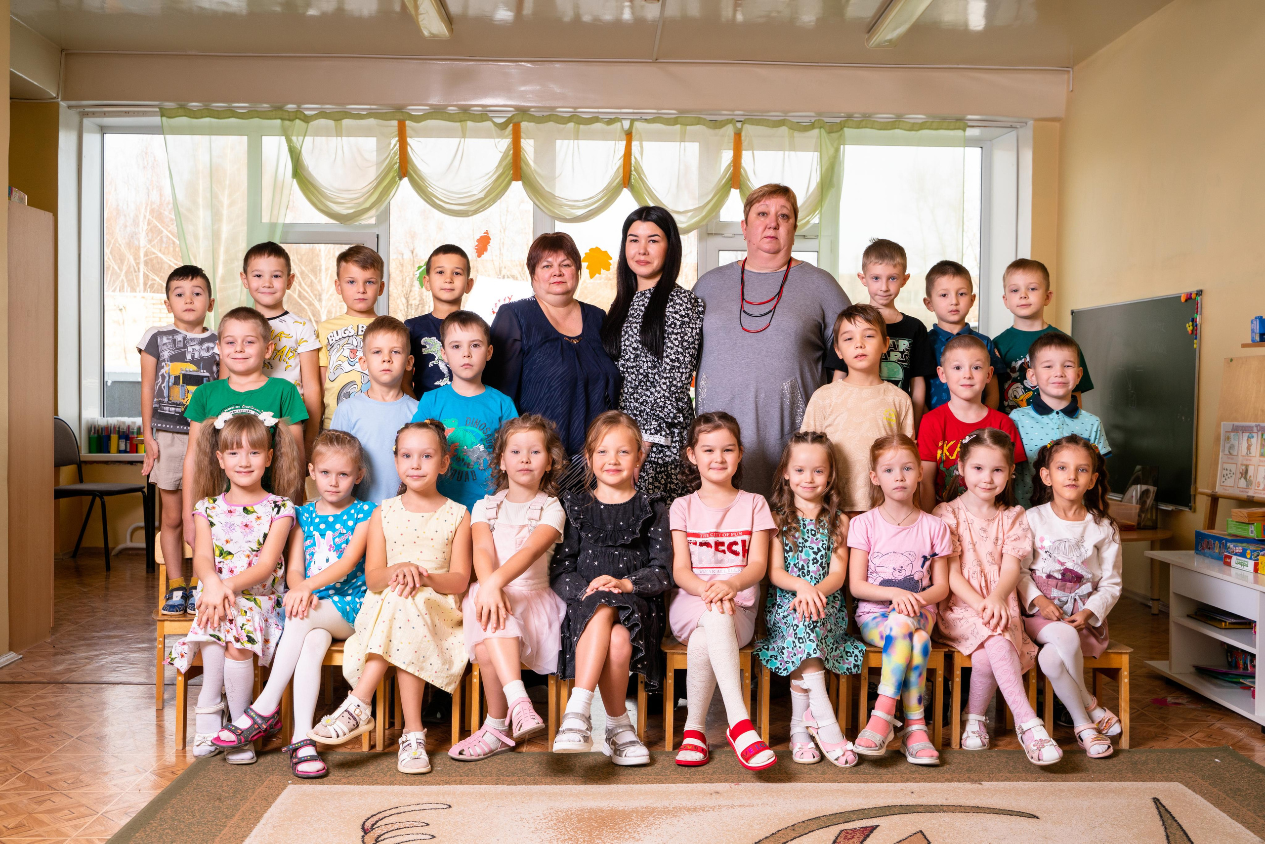 Фотографии выпускников детского сада. Выпускные альбомы Нижнекамск Набережные Челны Фотостудия Небо