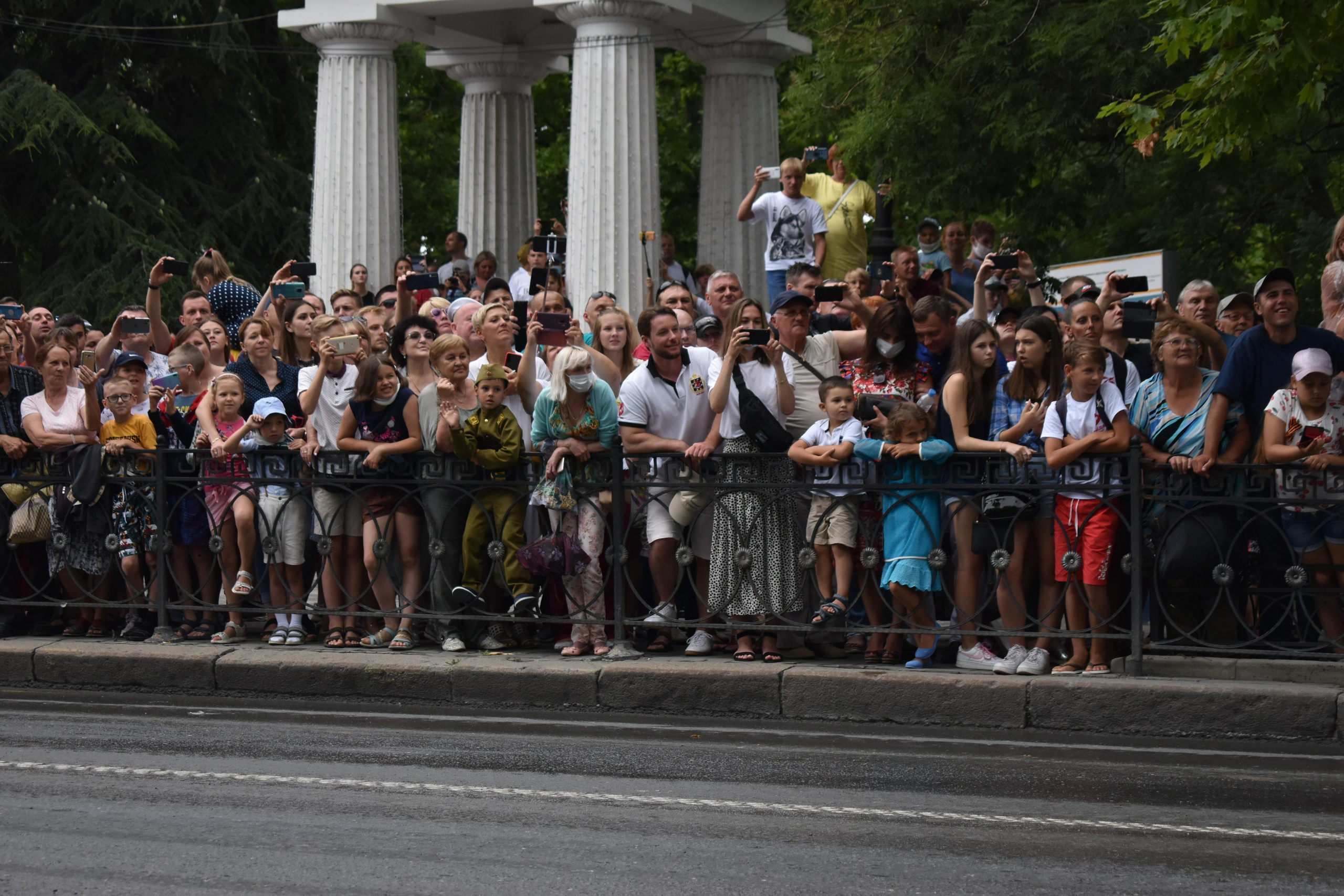 Парад Победы. Фотограф-ретушер в Крыму Юля Лобурец