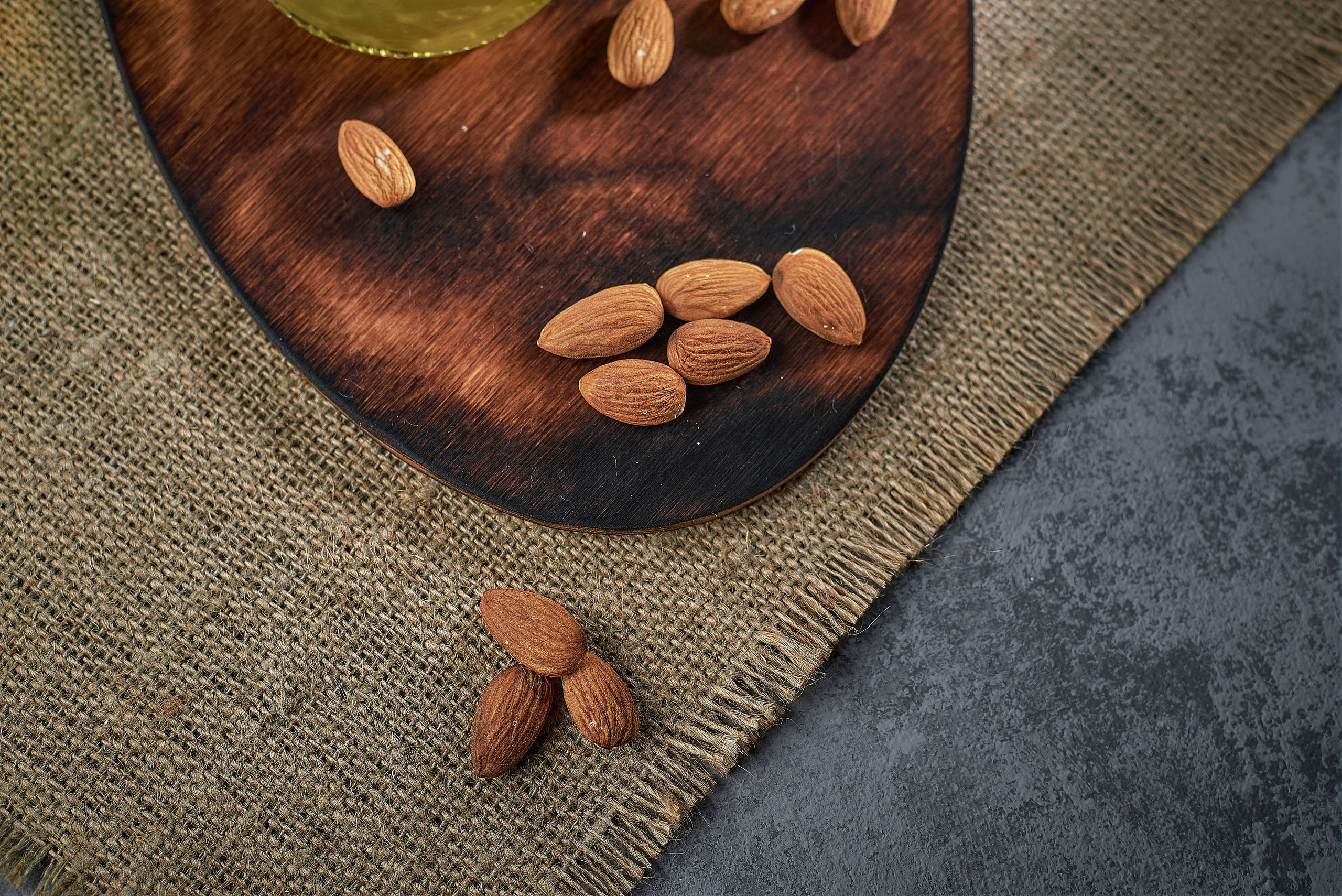 Масло. Фото для соцсетей и маркетплейсов. Константин Кордонский | Интерьерный и food-фотограф в Кисловодске и КМВ