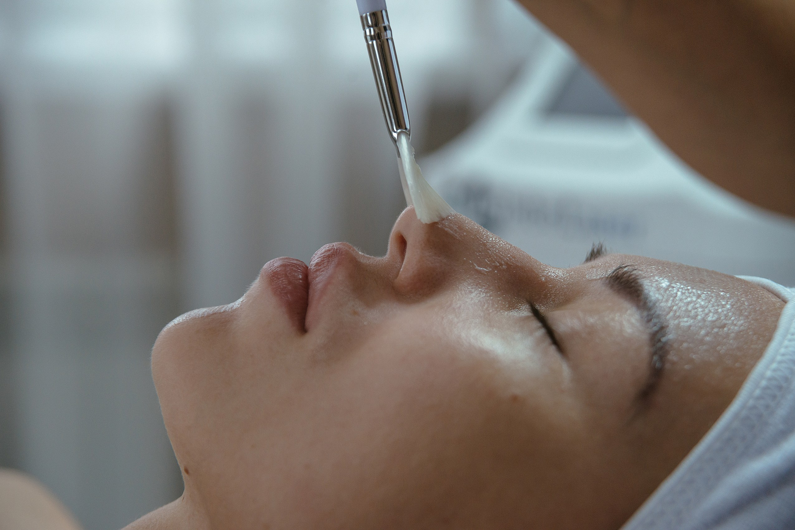 Фото контент для инстаграм косметолога в рабочем кабинете. Контент фотограф Дарья Едапина Новосибирск. Фотограф Дарья Едапина Новосибирск