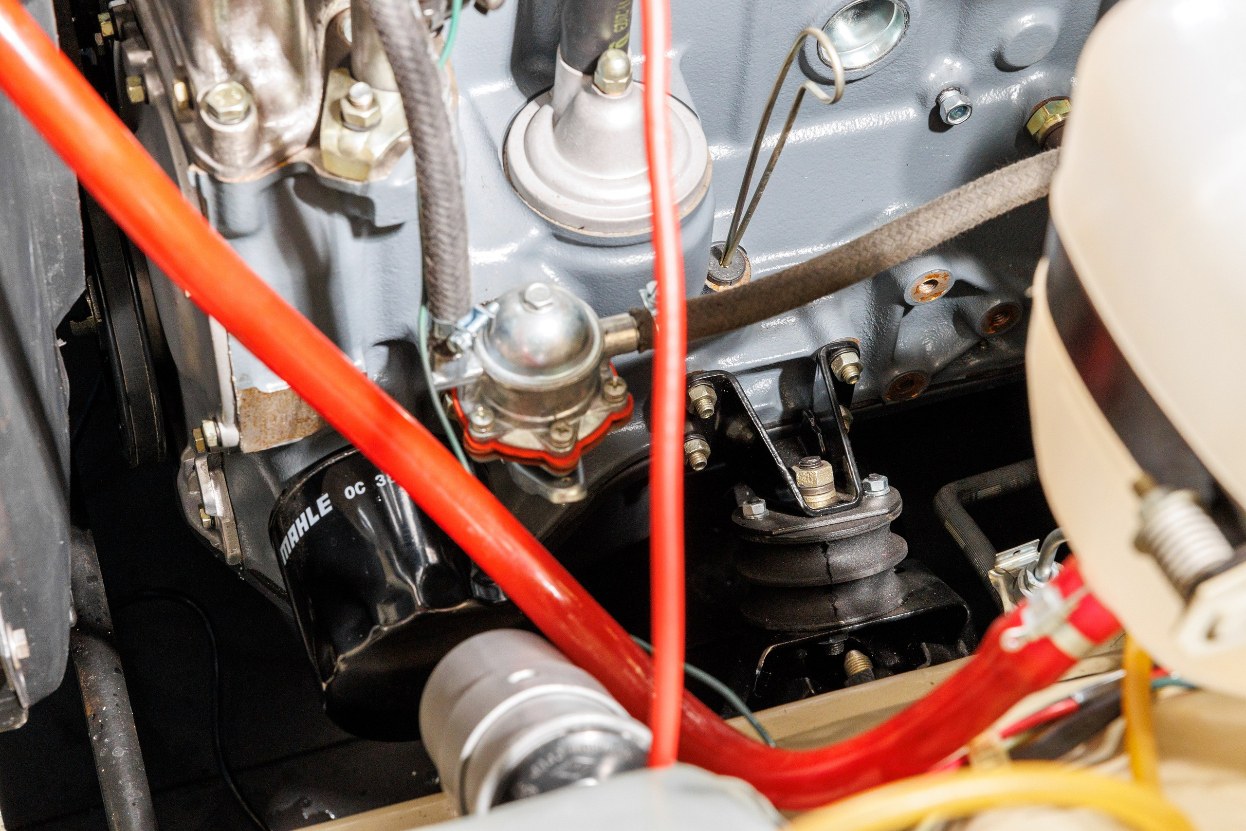 Автомобильная фотосъемка ВАЗ 2101 после реставрации в Бюро "Наследие"