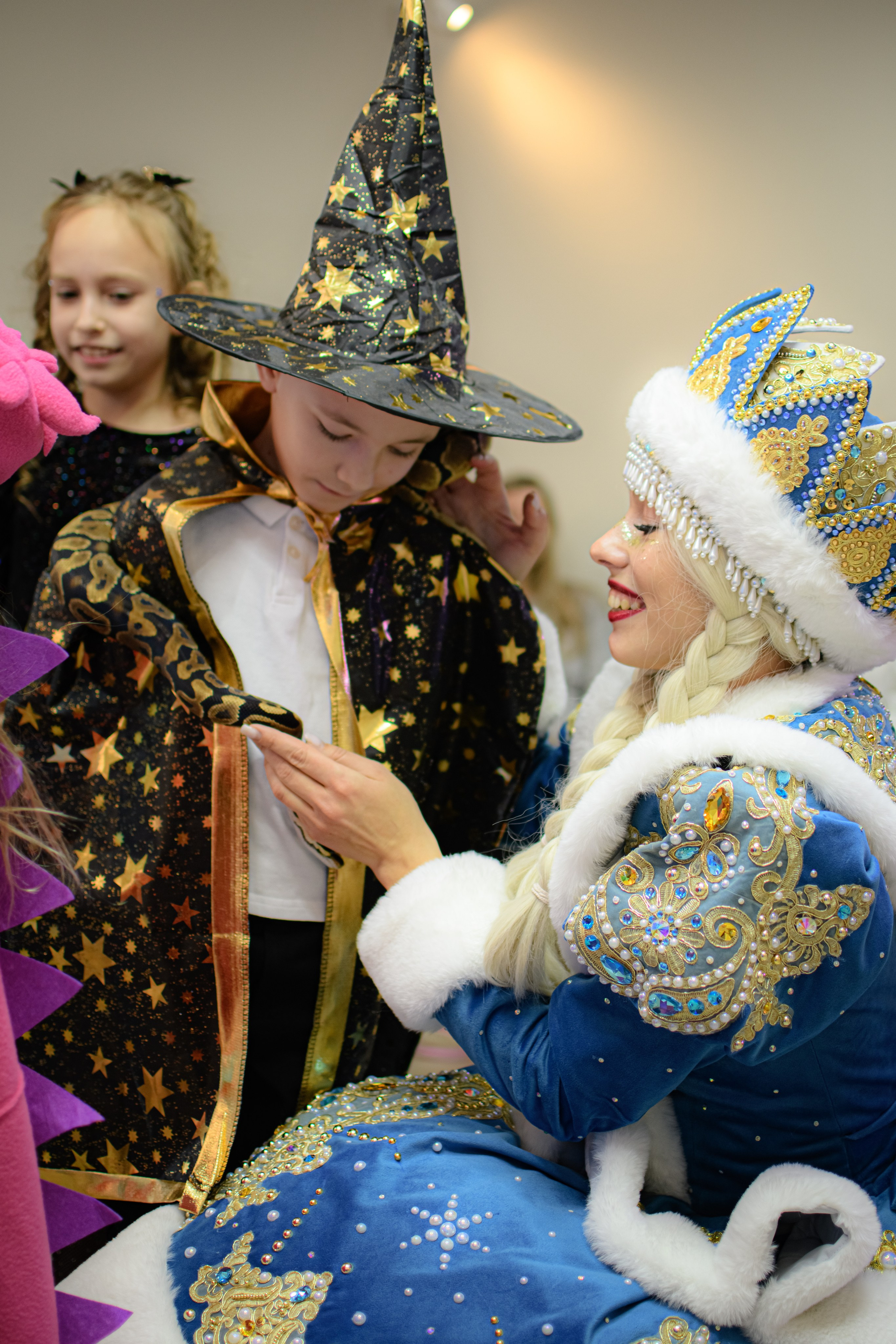 HAPPY NEW YEAR. Photokarish