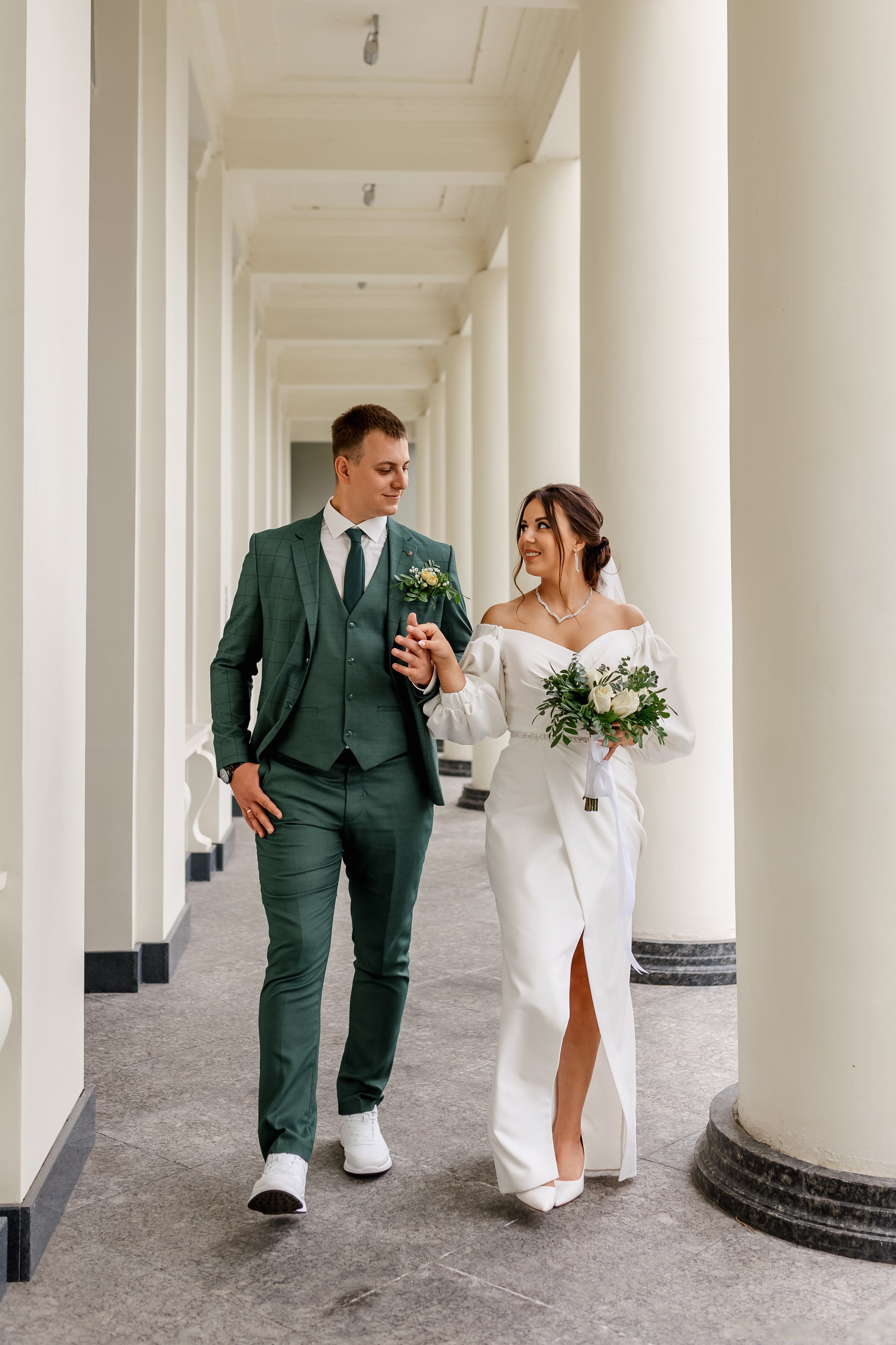 Олег и Юлия. Свадебная прогулка. Свадебный фотограф в Хабаровске