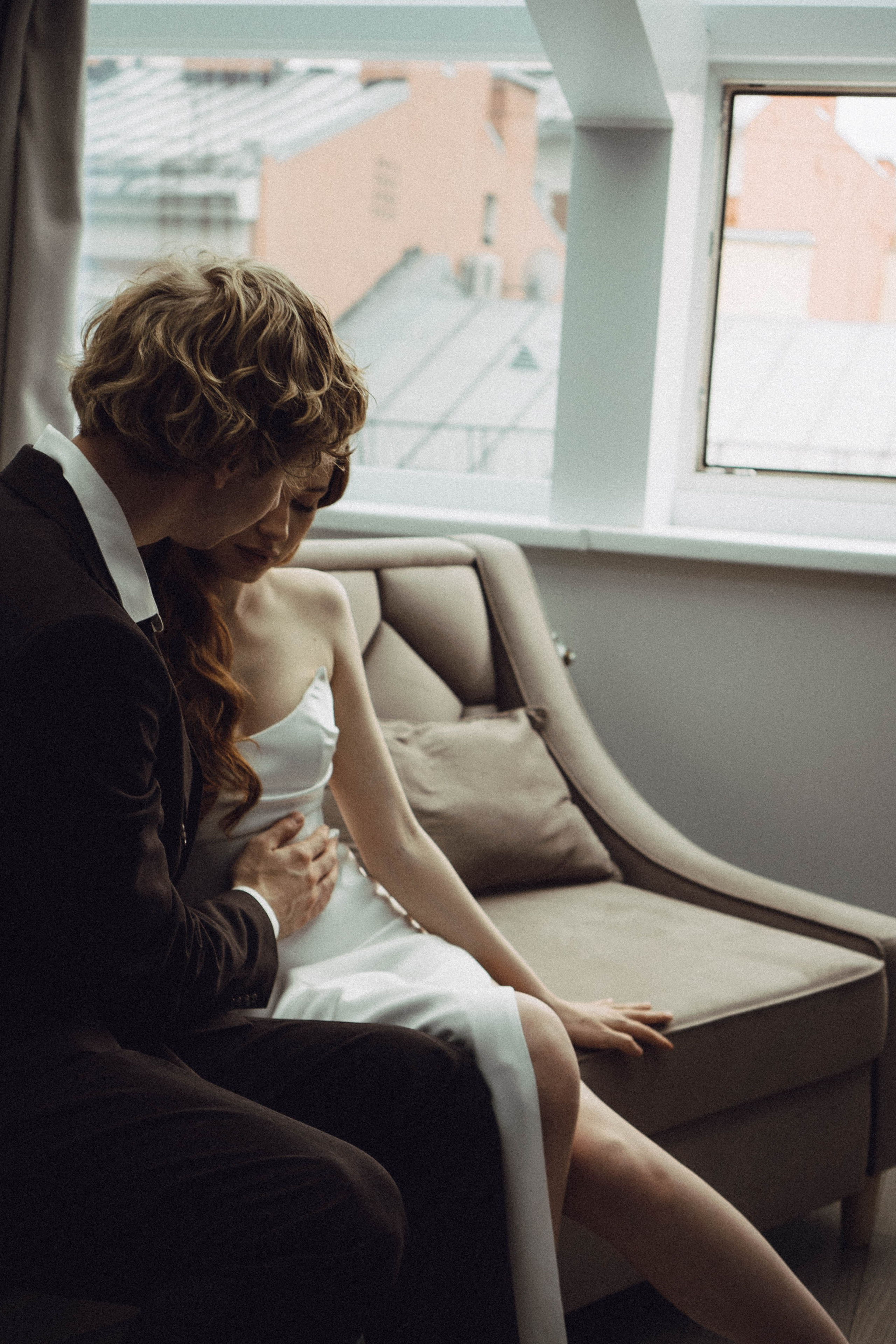 СВАДЕБНАЯ СЬЕМКА В ОТЕЛЕ. СБОРЫ ЖЕНИХА И НЕВЕСТЫ И ТАКЖЕ ТОР И ПОДГОТОВКА К ПРОГУЛКЕ. Профессиональный фотограф, Санкт-Петербург — Виктория Богомолова