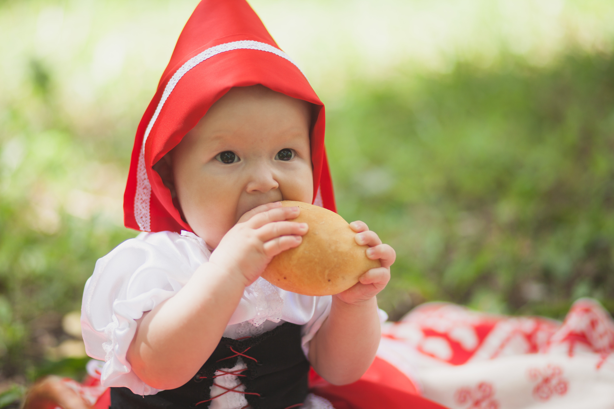 Красная Шапочка. Фотограф в Сербии Азалия Фомина