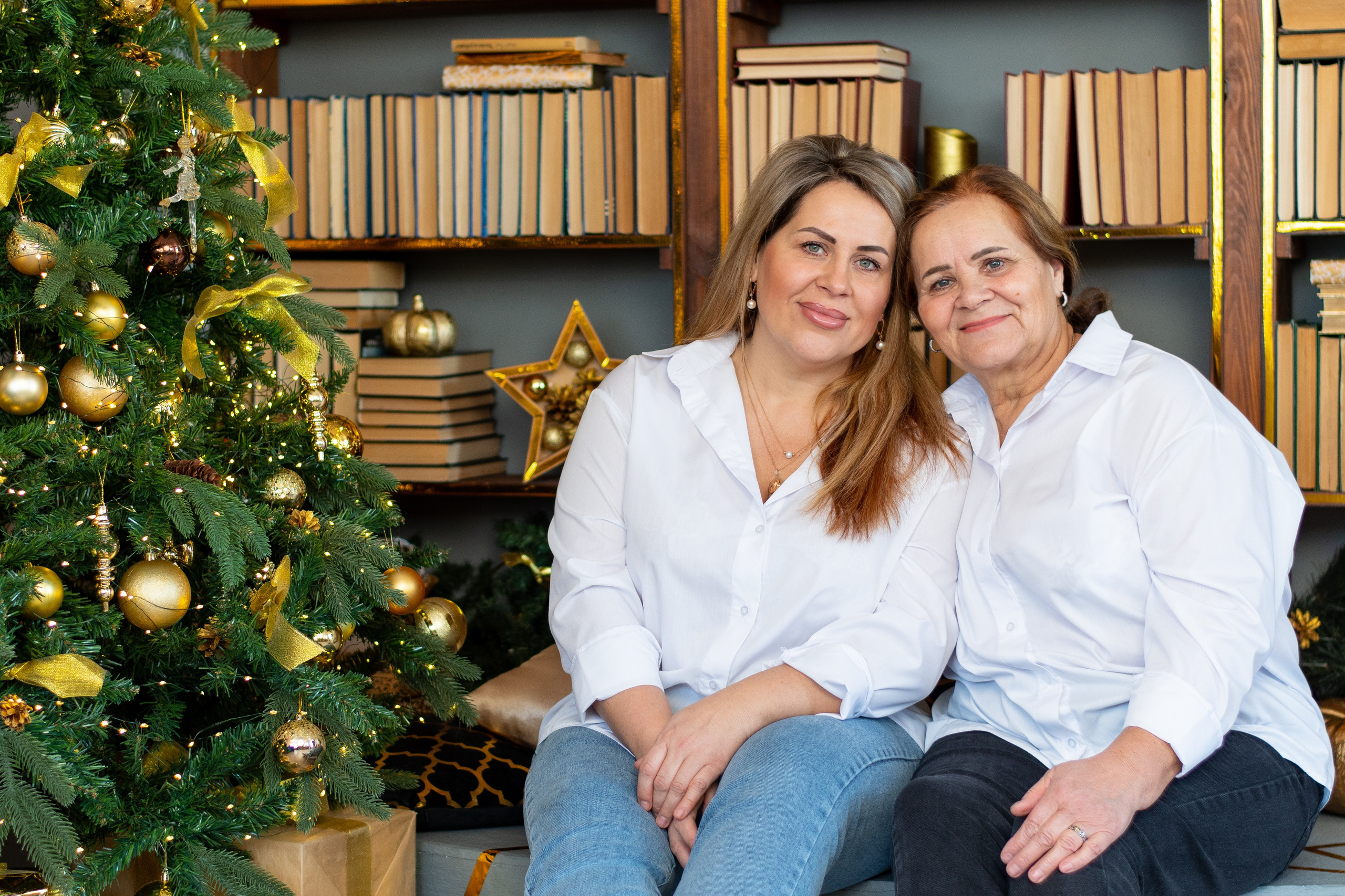 Оксана с семьей. Студийная съемка. Екатерина Бикбаева фотограф, видеограф, медиа-продюсер