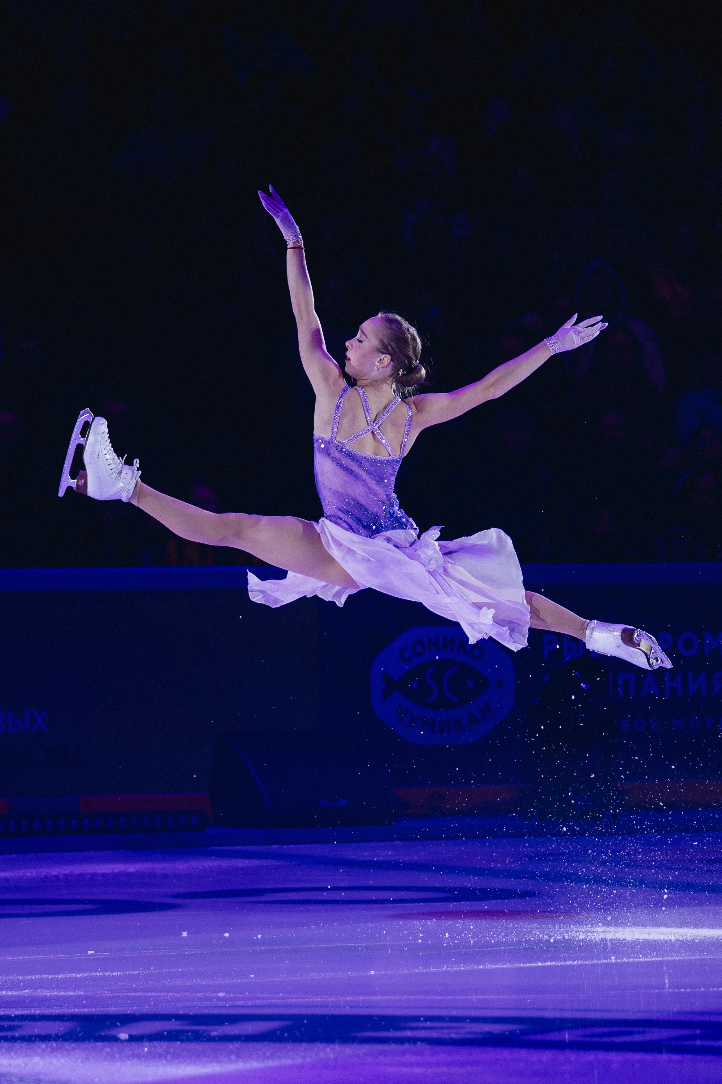 Шоу Этери Тутберидзе в Новосибирске. Воробьева Ксения — Спортивный и танцевальный фотограф Новосибирск