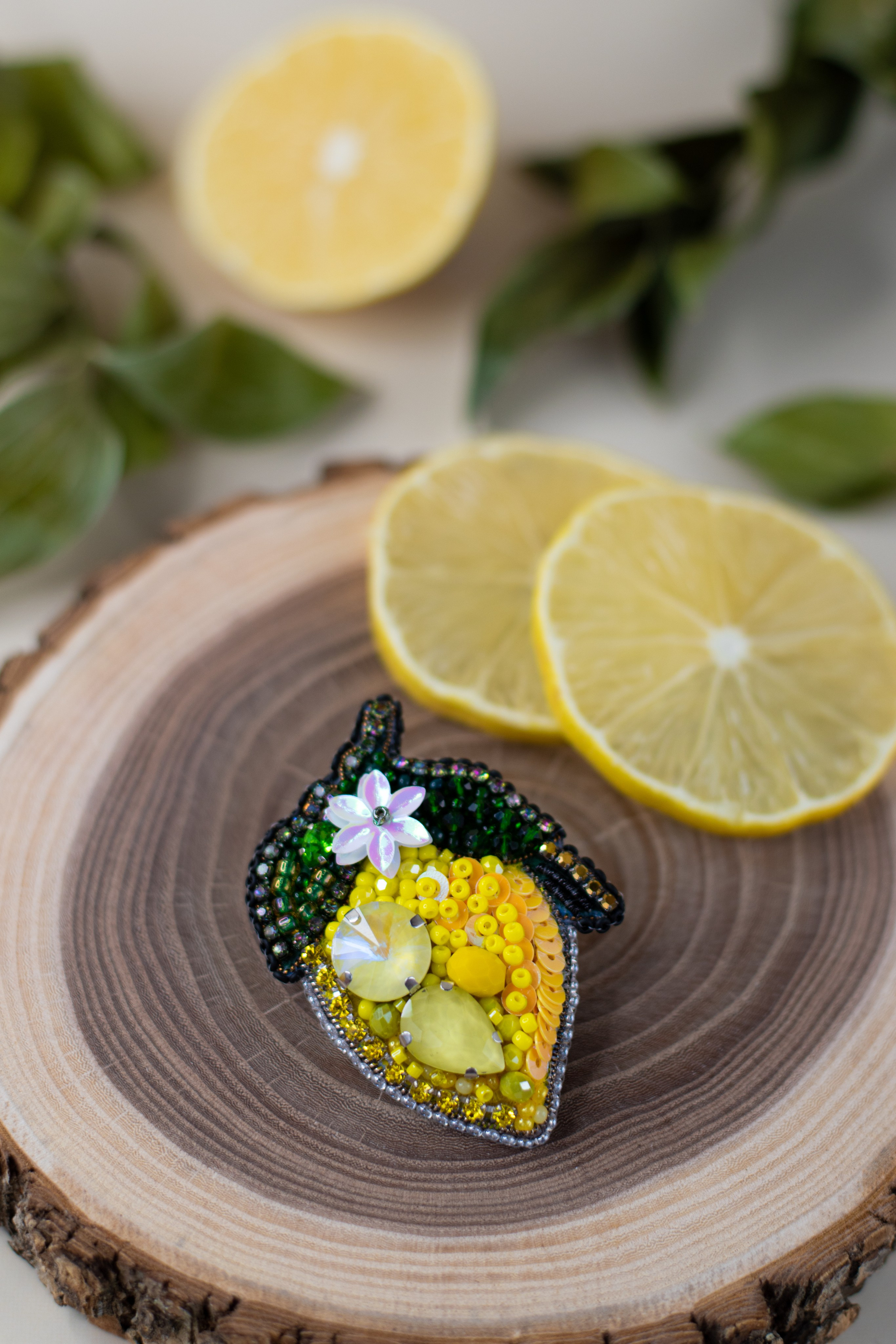 Серьги и брошь ручной работы «Лимоны». Фотограф Санкт-Петербург | Дарья Першина