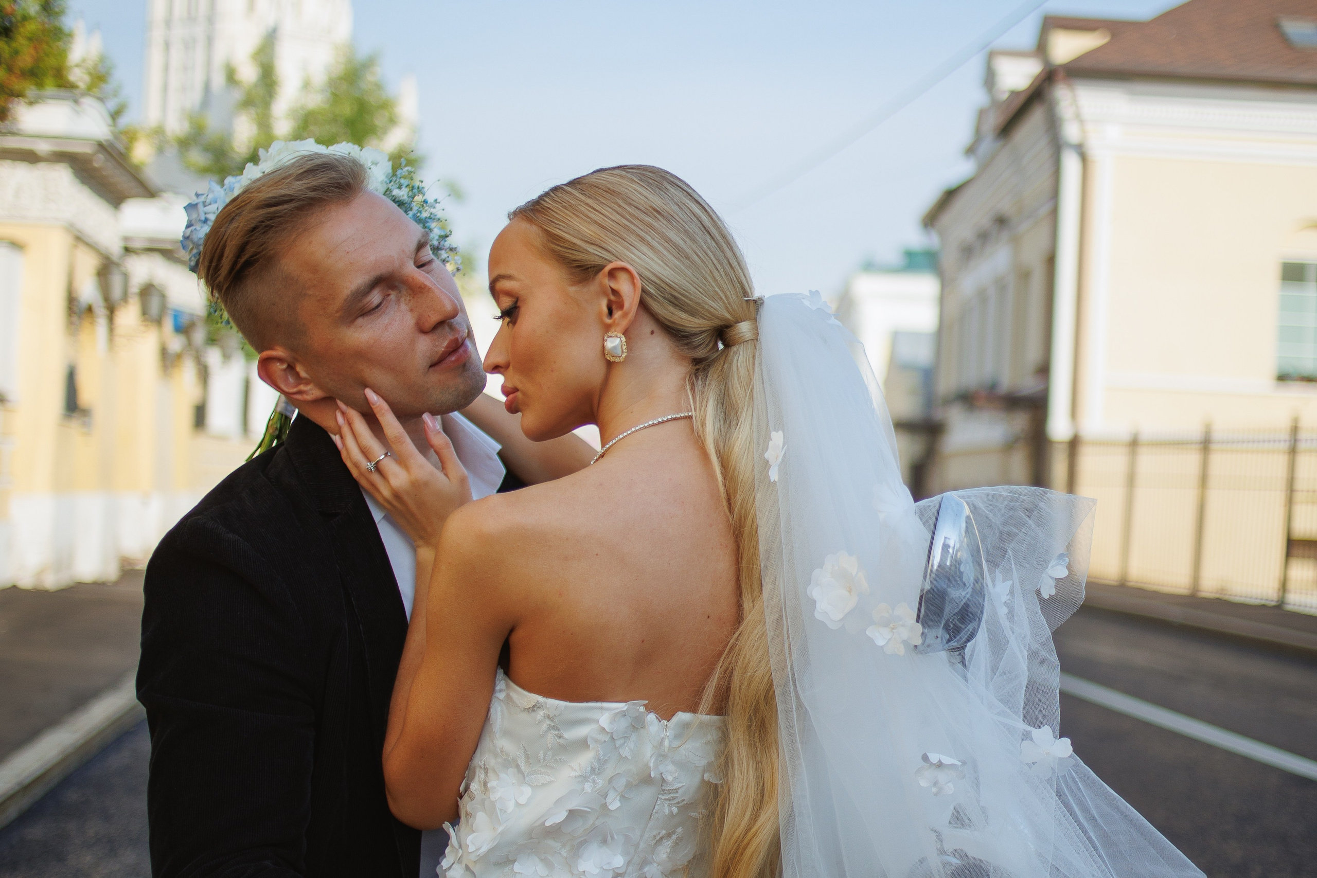 На мопеде Даша и Леша. Марковкина КрисТина