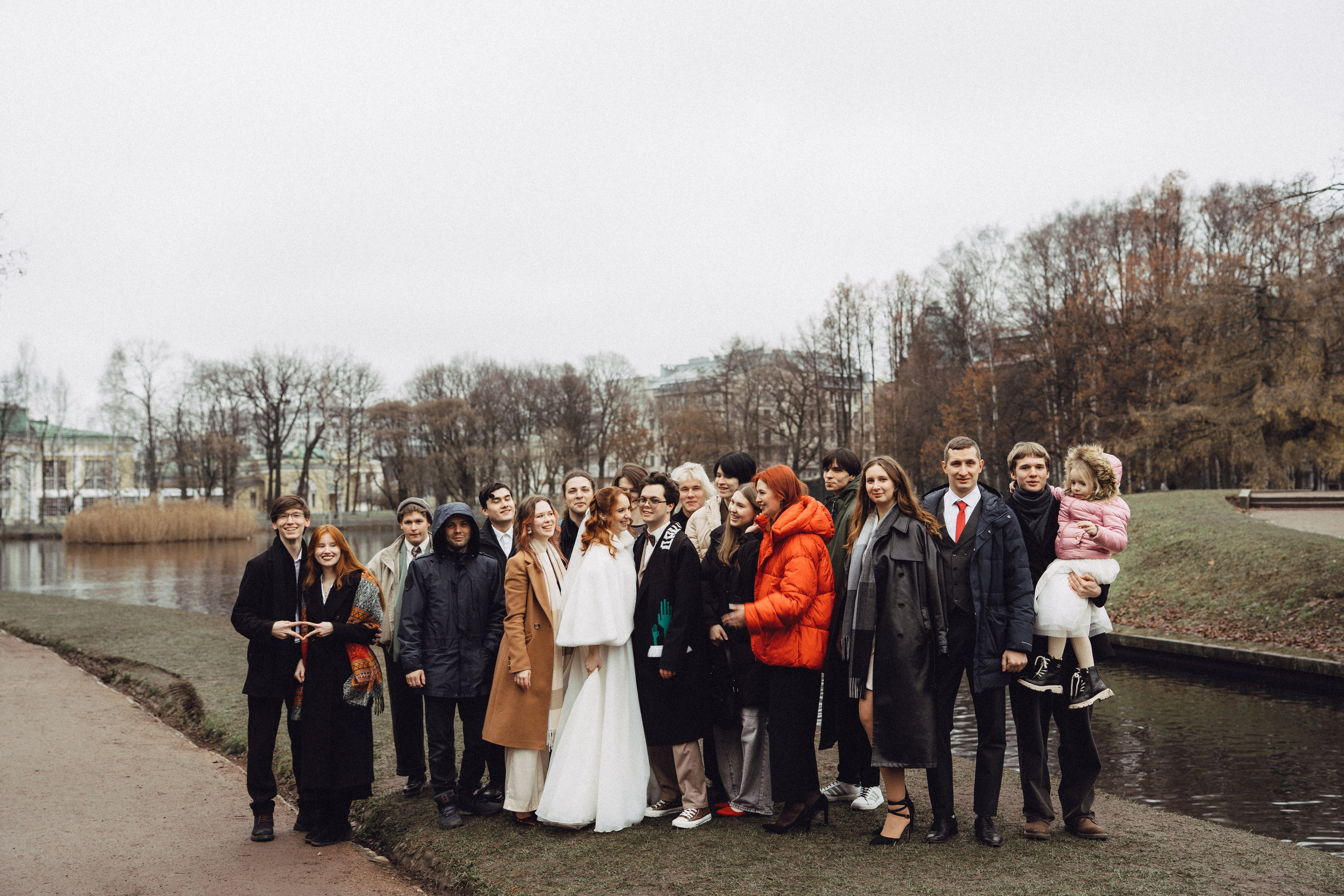 СВАДЕБНАЯ СЬЕМКА ВО ВТОРОМ ДВОРЦЕ С ГОСТЯМИ И ПРОГУЛКА В ТАВРИЧЕСКОМ САДУ. Профессиональный фотограф, Санкт-Петербург — Виктория Богомолова