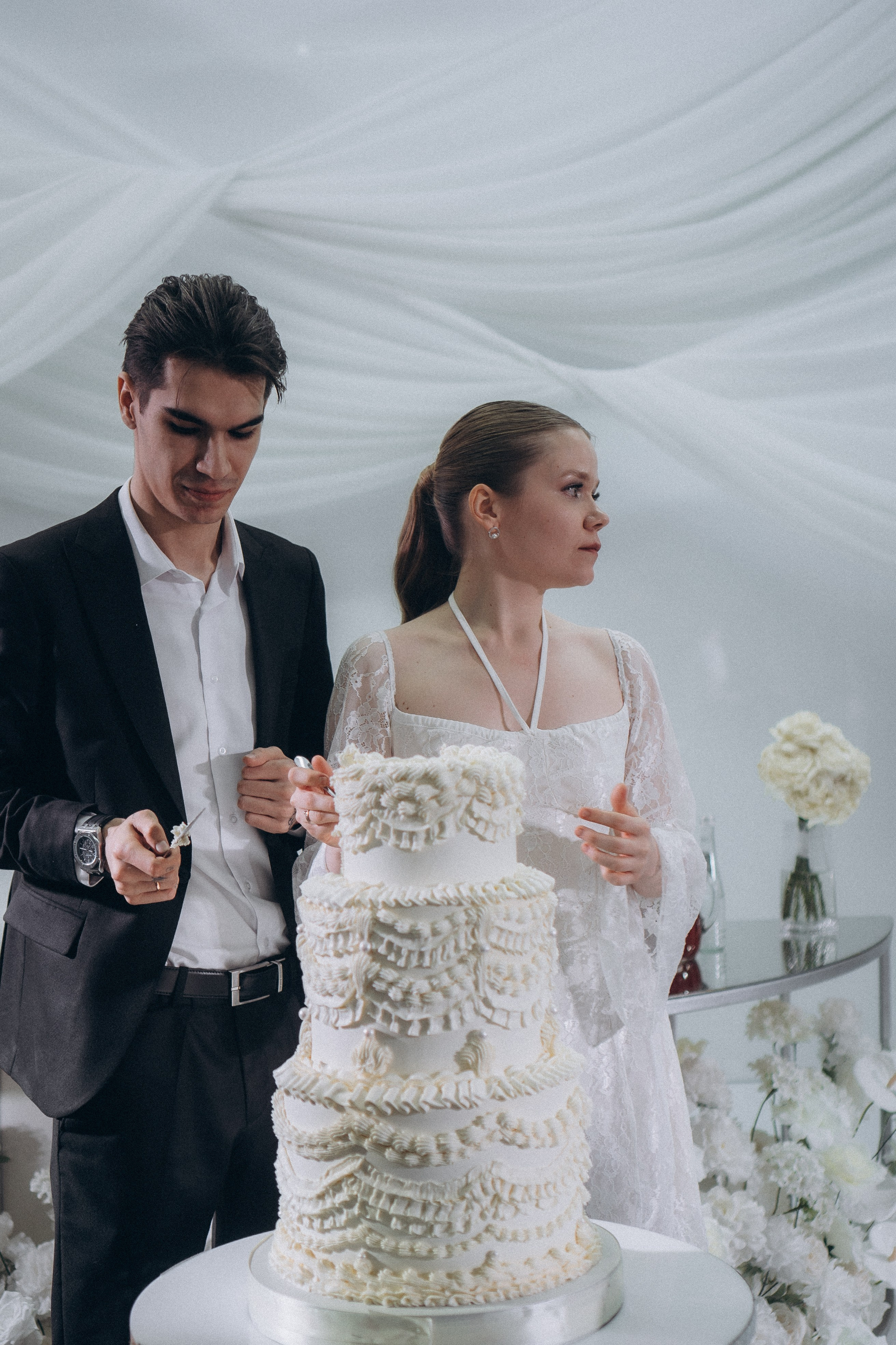 СВАДЕБНАЯ СЬЕМКА СБОРОВ В ОТЕЛЕ И ВЫЕЗД НА ЦЕРЕМОНИЮ (СНЯТО В СИБИРЕ В НИЖНЕВАРТОВСКЕ). Профессиональный фотограф, Санкт-Петербург — Виктория Богомолова