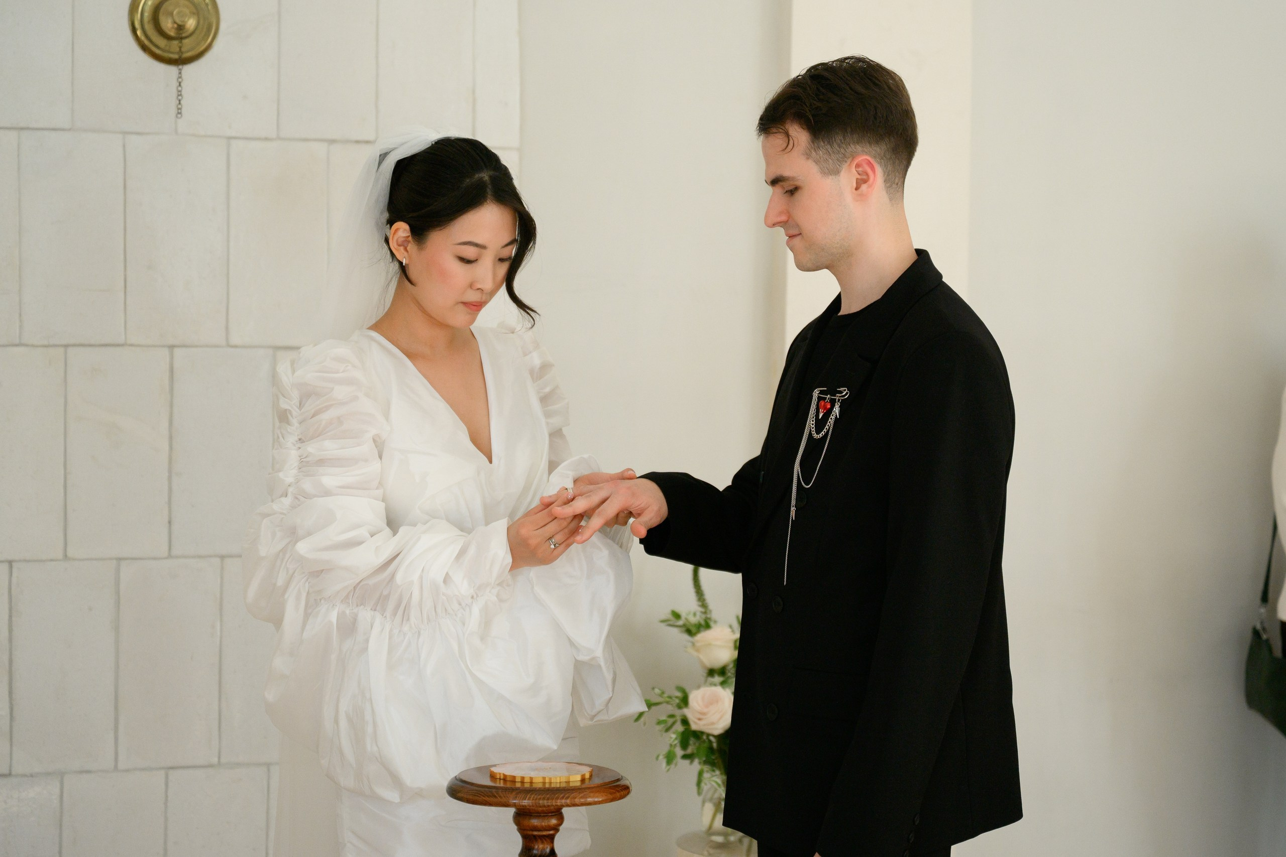 Свадьба Кати и Димы с регистрацией брака в Усадьбе Муравьевых-Апостолов, утро в отеле Twelve reasons Москва. Semerlina.ru