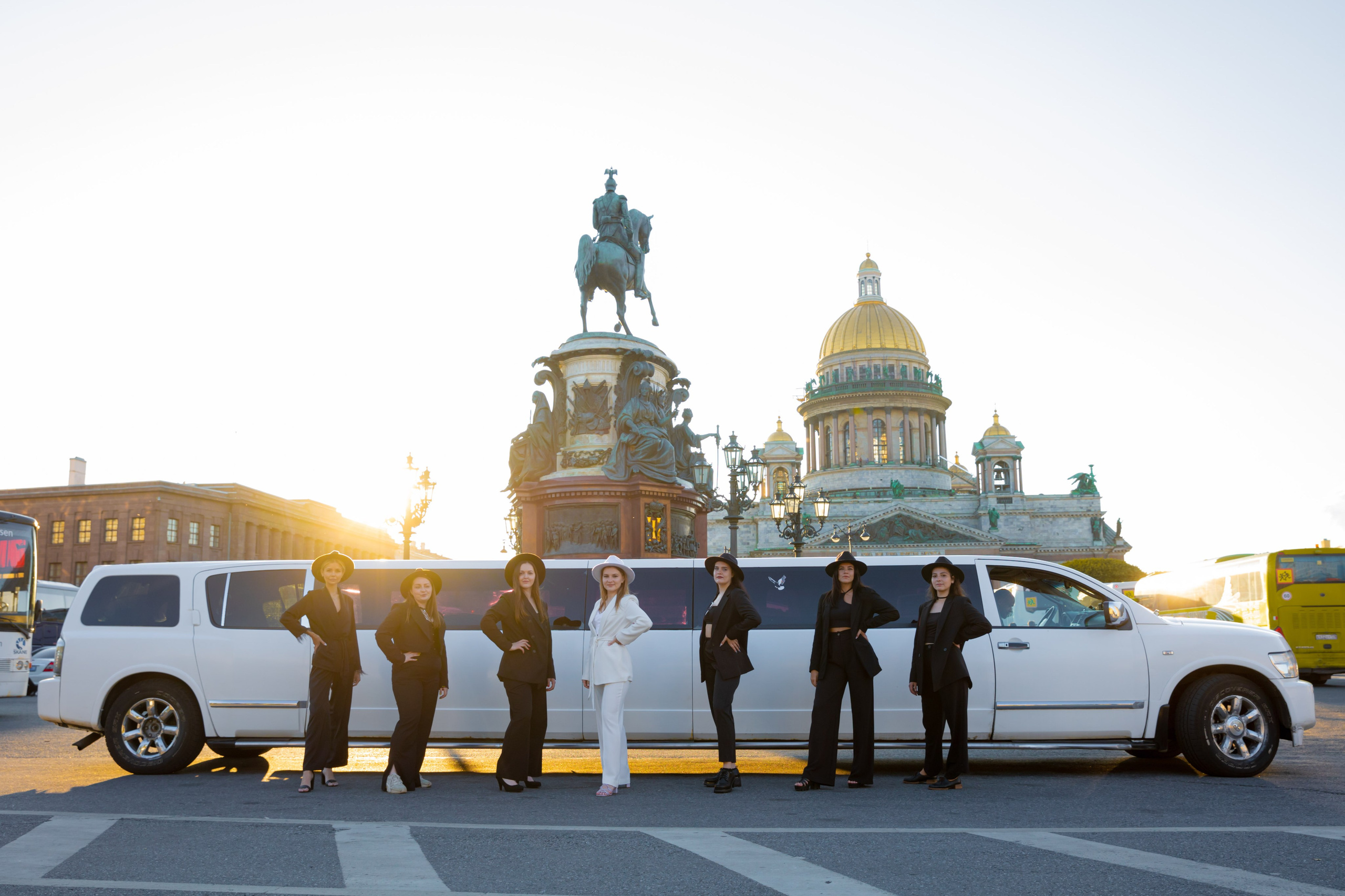Фотограф на девичник в Санкт-Петербурге. Фотограф на праздник, корпоратив, День Рождения и Юбилей в г. Санкт-Петербурге Алексей Анкушев