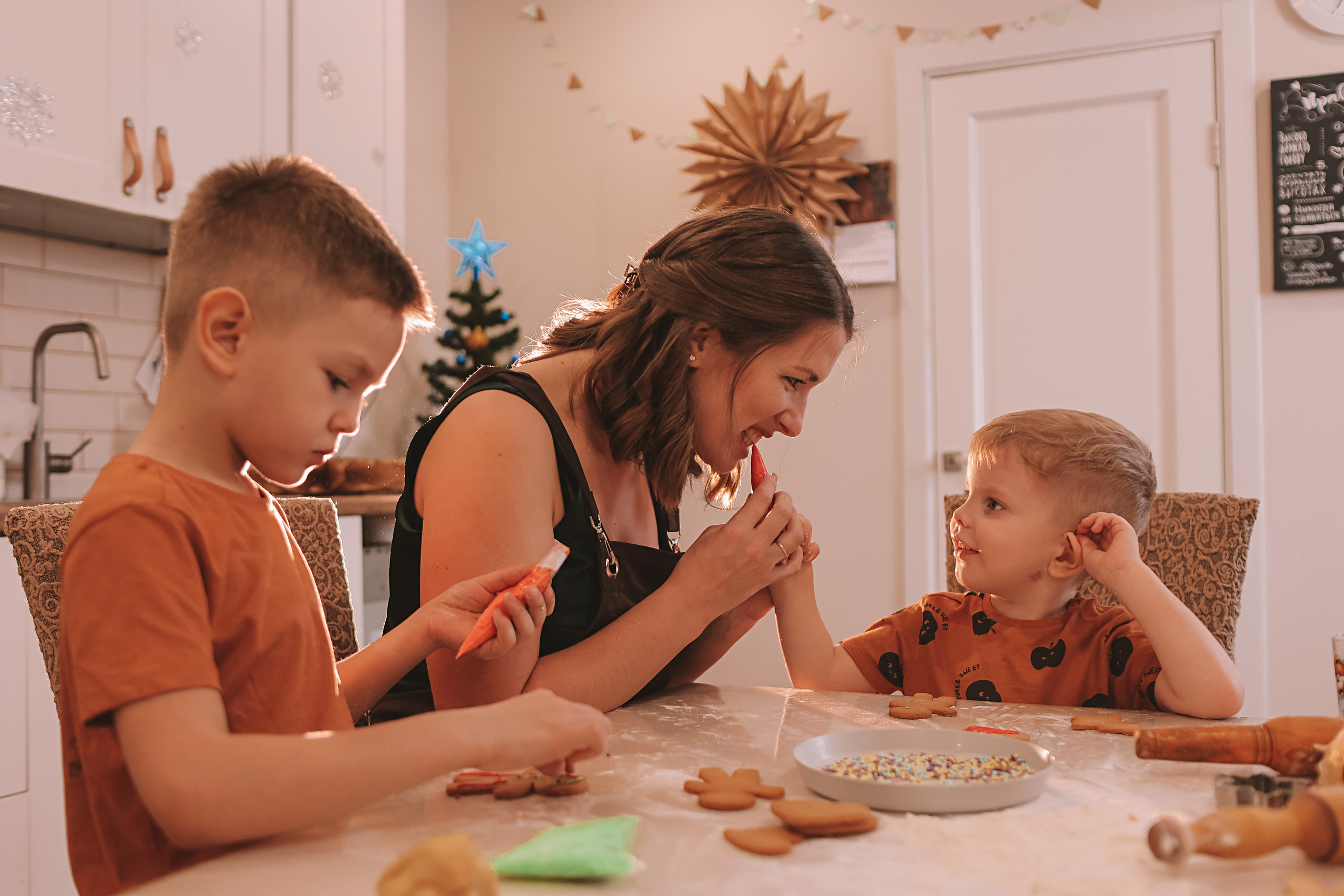 Команда. Семейный фотограф Тюмень, фотограф на роды Салмина Мария