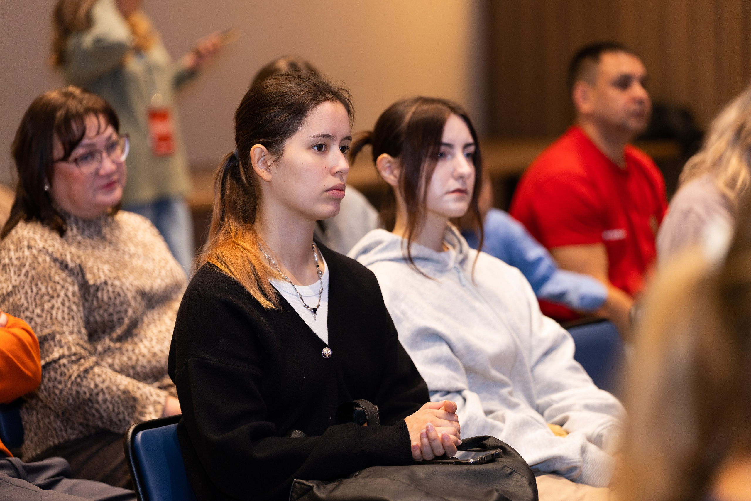 День народного единства в Национальном центре Россия. Олег Катакинов| Репортажный фотограф в городе у моря (Владивосток)