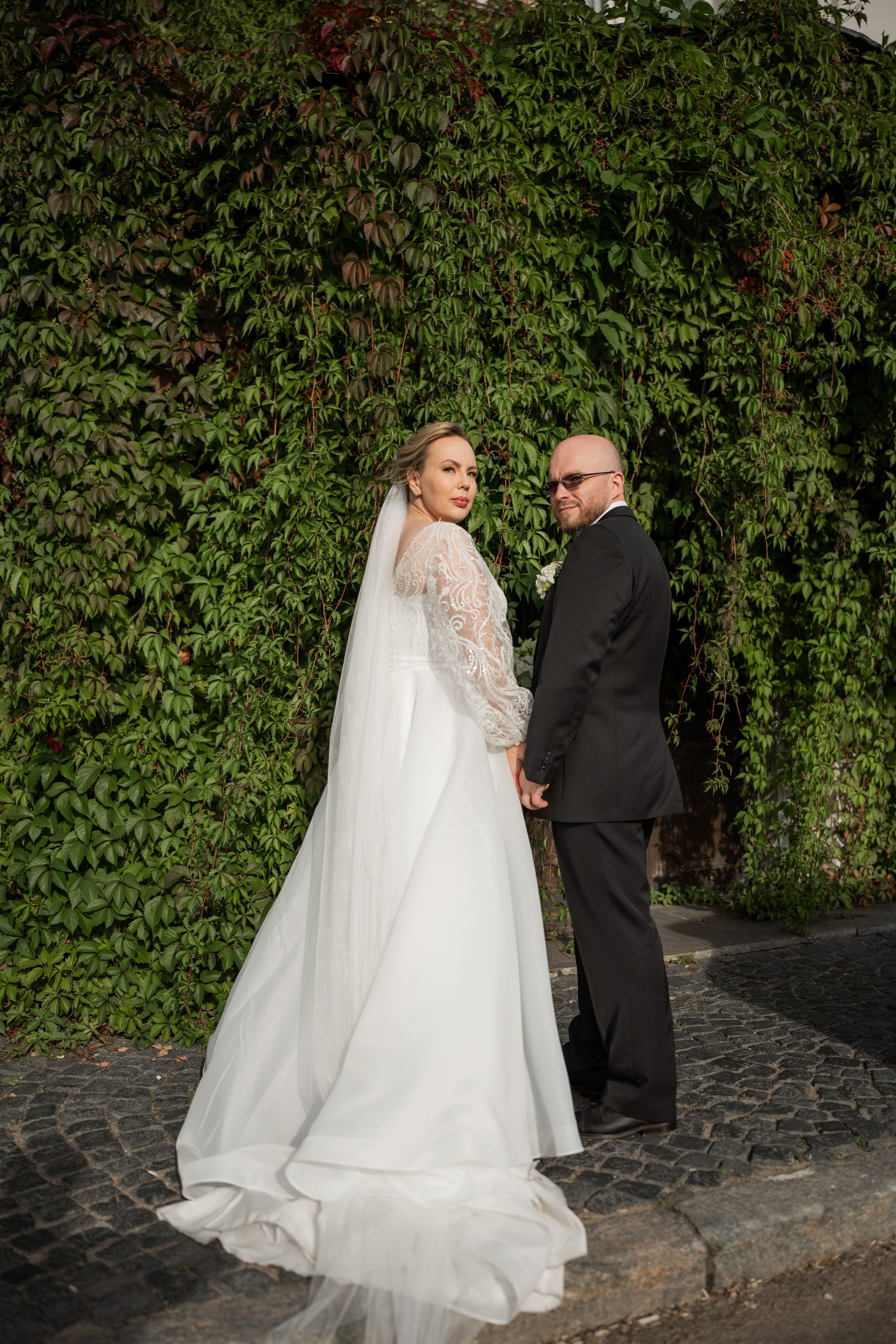 Красивые места для свадебной фотосессии летом в Санкт-Петербурге. Свадебный фотограф Александр Невский в Санкт-Петербурге