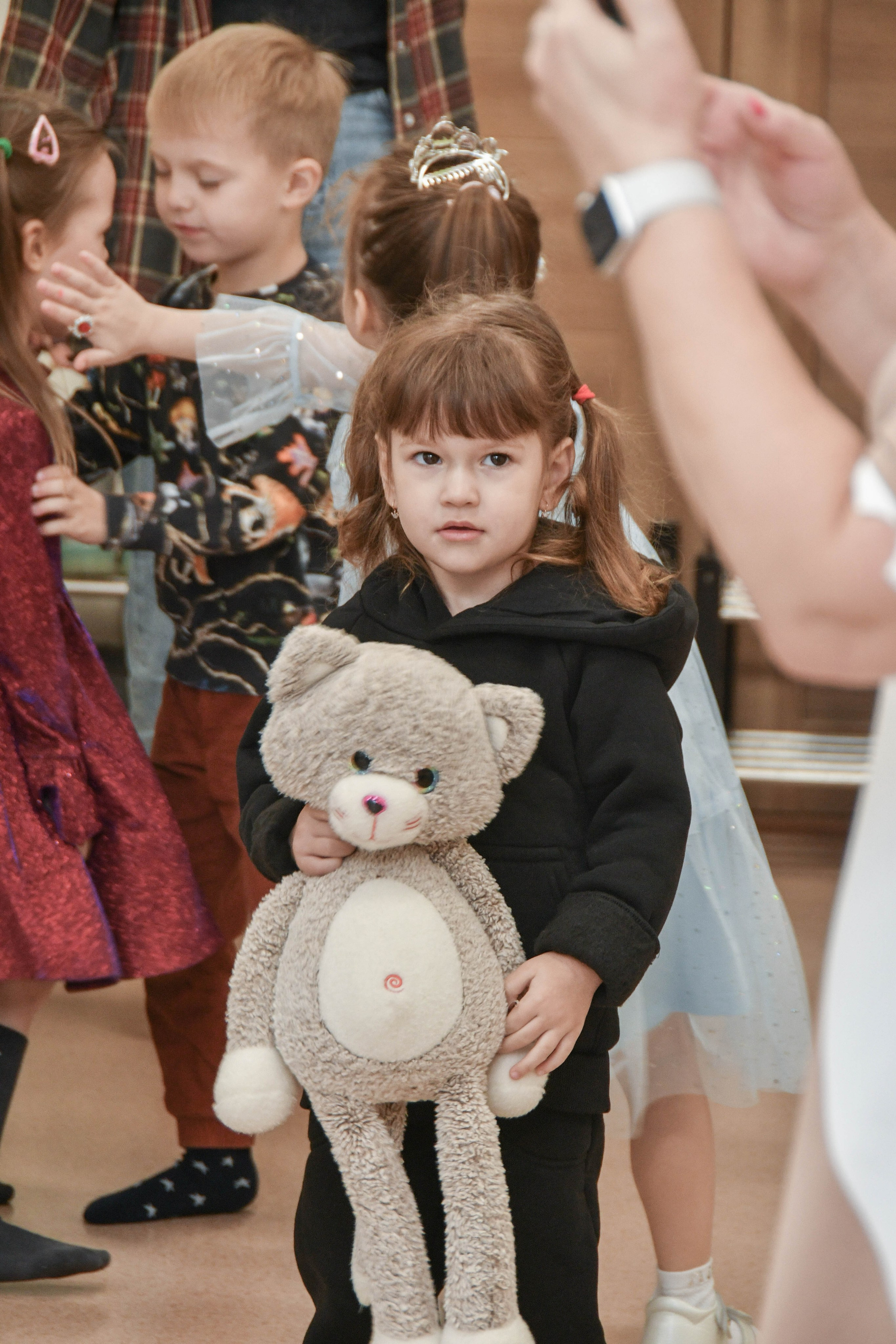 2023 г. День дошкольного работника и прогулка. Репортажный и детский фотограф в Новосибирске