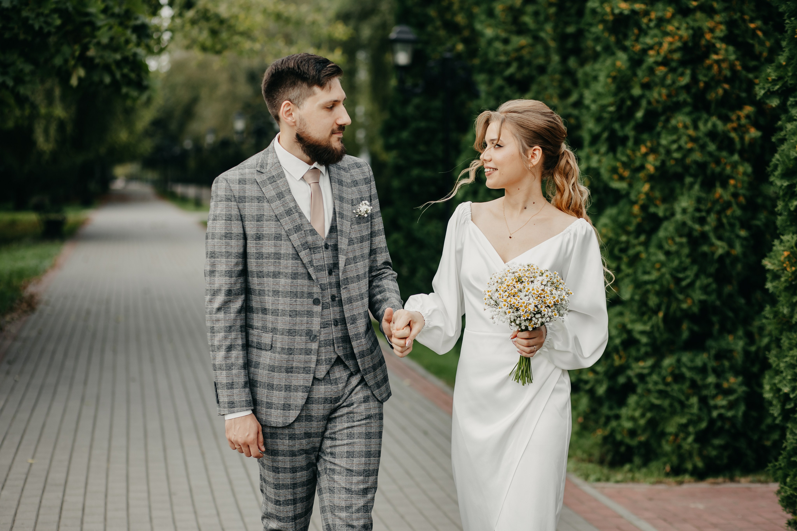 Фотограф Алексеевка Свадебный фотограф Свадебная фотосессия Свадебная фотосессия в парке Свадебная прогулка Свадьба в Алексеевке Свадьба в Белгороде Свадьба фотограф Свадебный фотограф Невеста Свадебная фотосессия невесты Свадебный фотограф в Белгороде Свадебный фотограф в Воронеже Свадебный фотограф в Бирюче Свадебный фотограф в Новом Осколе Свадебный фотограф в Короче #Свадьба #Свадебная_фотосессия #Свадебный_фотограф #Свадебный_фотограф_в_Алексеевке #Свадебный_фотограф_в_Бирюче #Свадебный_фотограф_в_Новый_Оскол #Свадебный_фотограф_в_Воронеж #Свадебный_фотограф_в_Белгороде